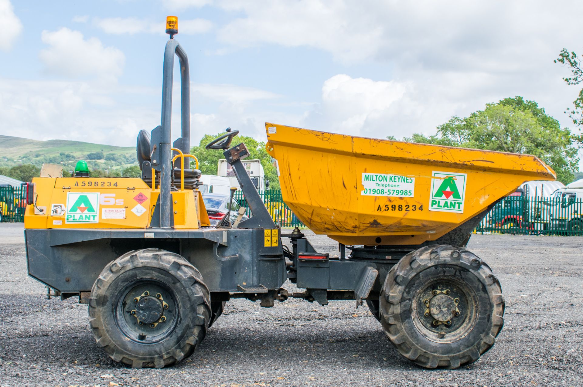 Terex 6 tonne swivel skip dumper Year: 2012 S/N: 13748 Recorded Hours: 2658 A598234 - Image 7 of 21