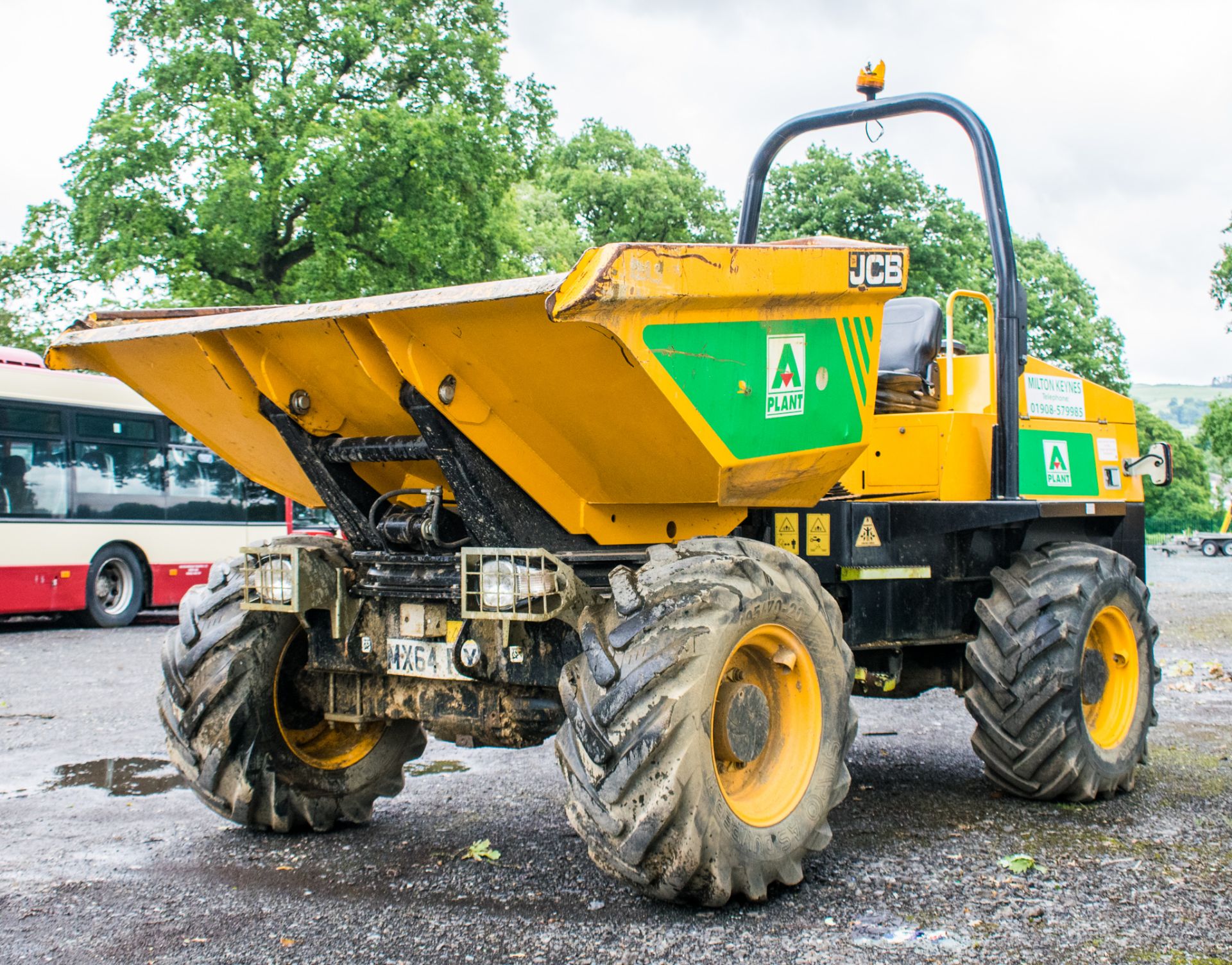 JCB 6 tonne swivel skip dumper Registration Number: MX64 PXG Year: 2015 S/N: RL8817 Recorded