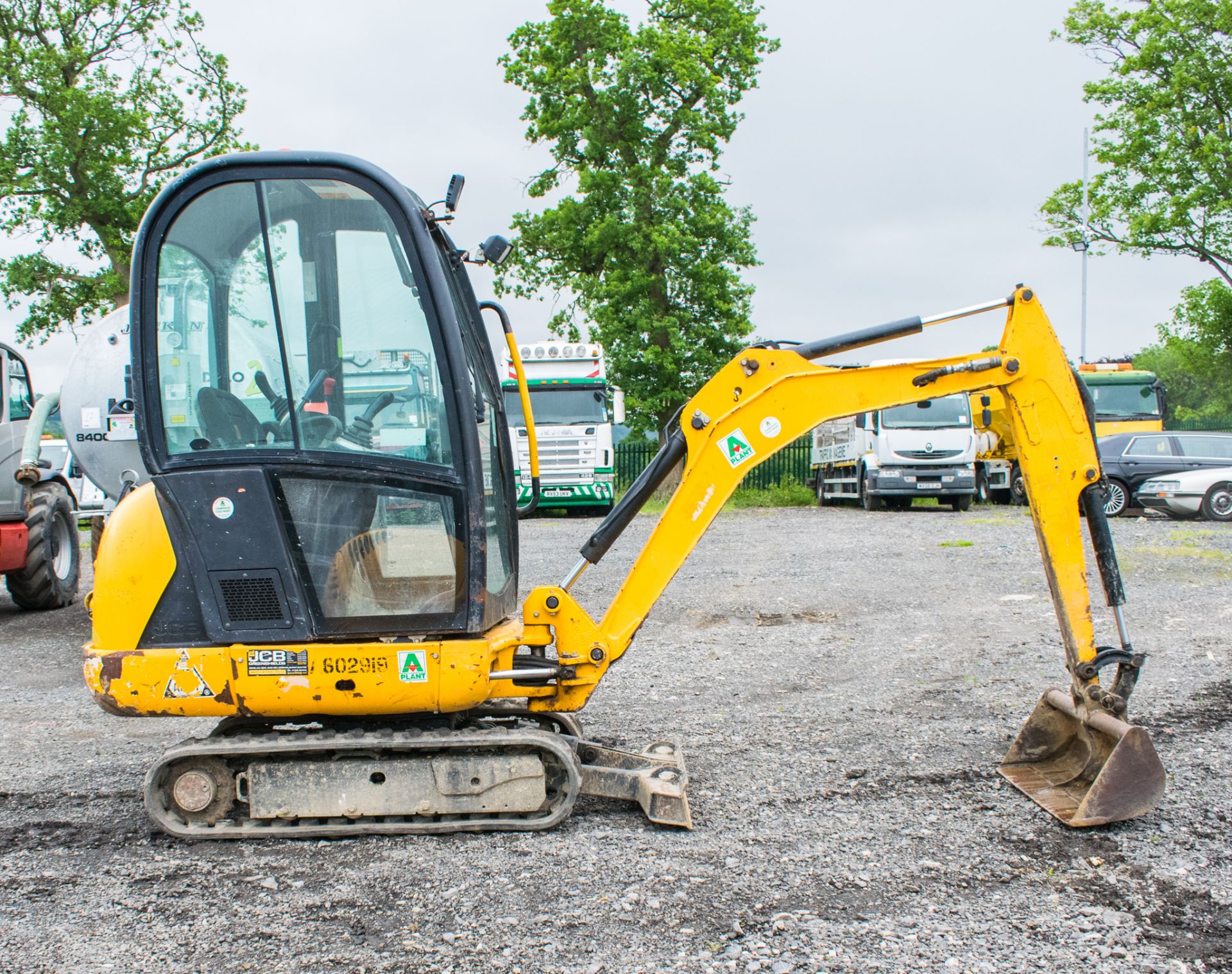 JCB 8016 1.5 tonne rubber tracked mini excavator Year: 2013 S/N: 2071311 Recorded Hours: 1736 blade, - Image 8 of 18