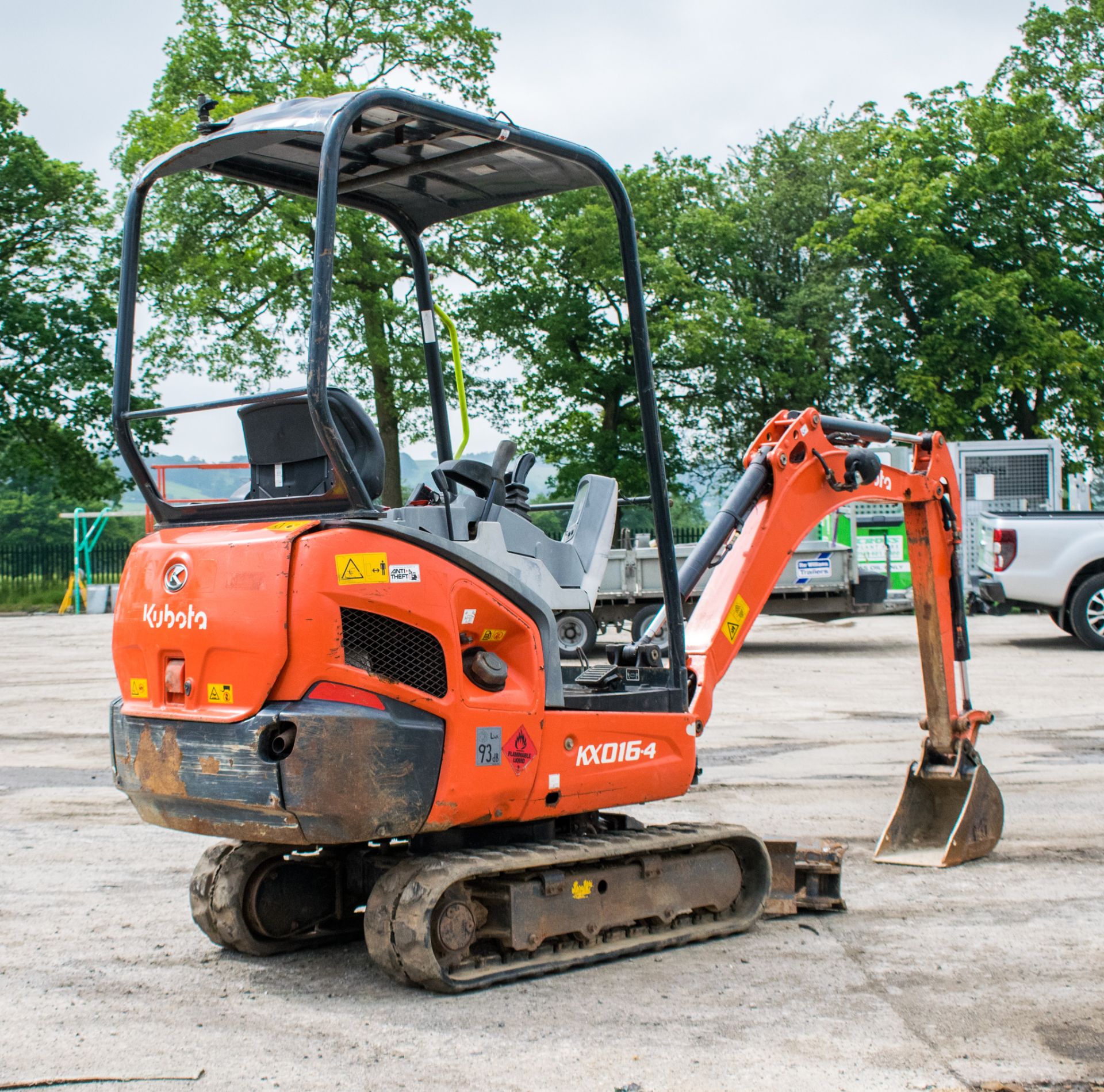 Kubota KX016-4 1.5 tonne rubber tracked mini excavator  Year: 2014 S/N: 57574 Recorded hours: 1499 - Image 3 of 17