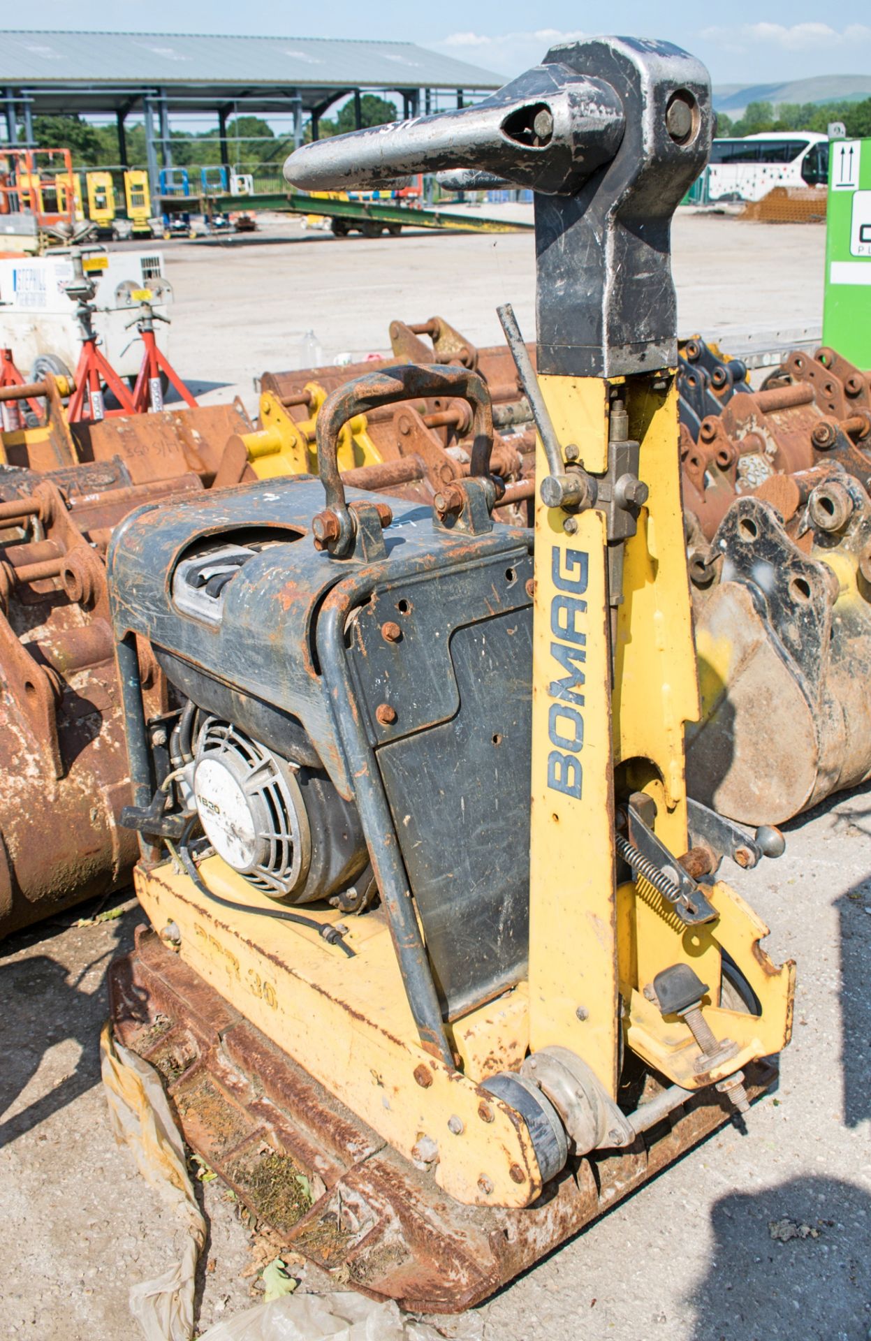 Bomag BPR 38/38 D-3 diesel driven forward/reverse compactor plate HS6683 - Image 2 of 2