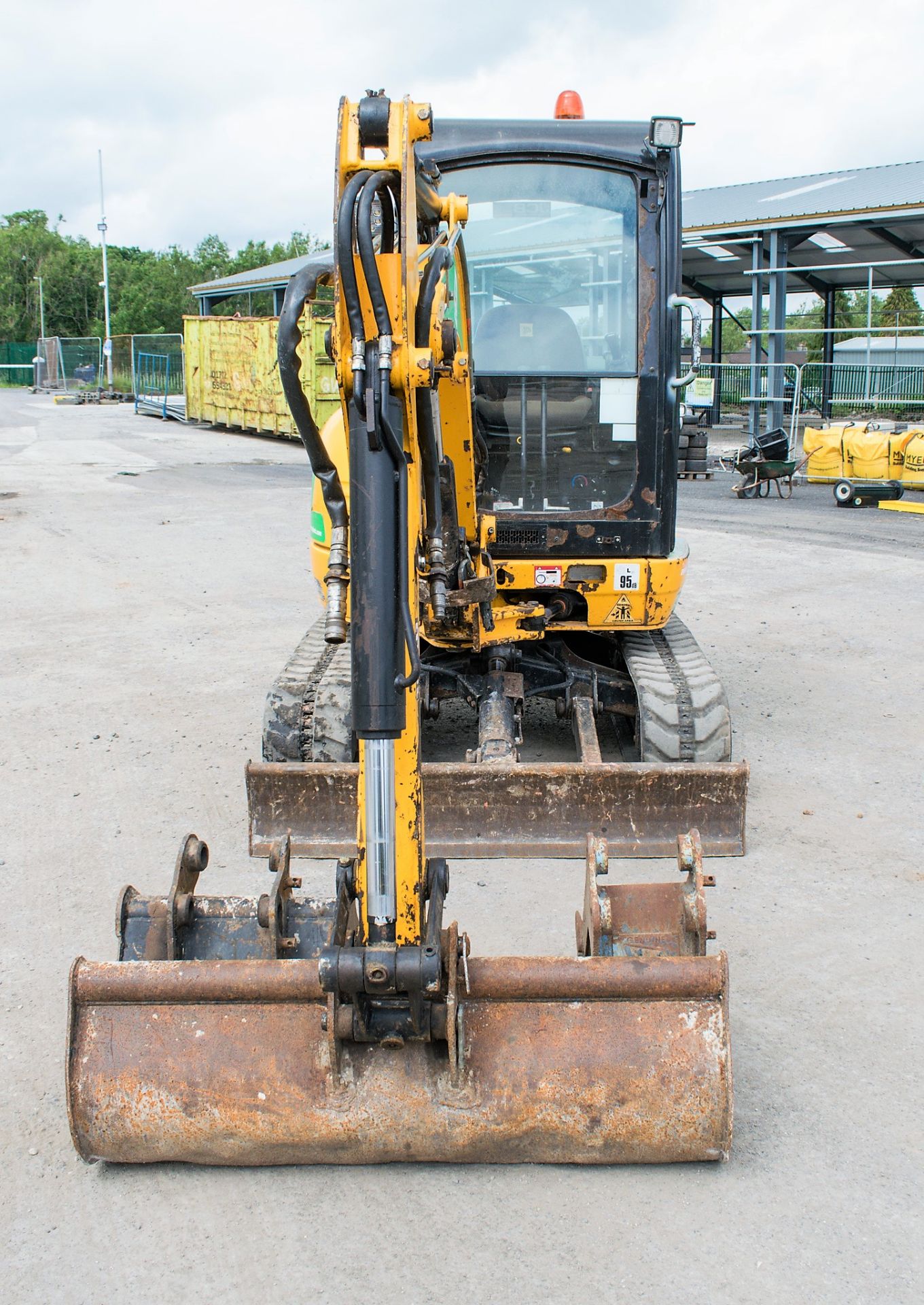 JCB 8025 ZTS 2.5 tonne rubber tracked mini excavator Year: 2014 S/N: 2226534 Recorded Hours: 2210 - Image 5 of 23