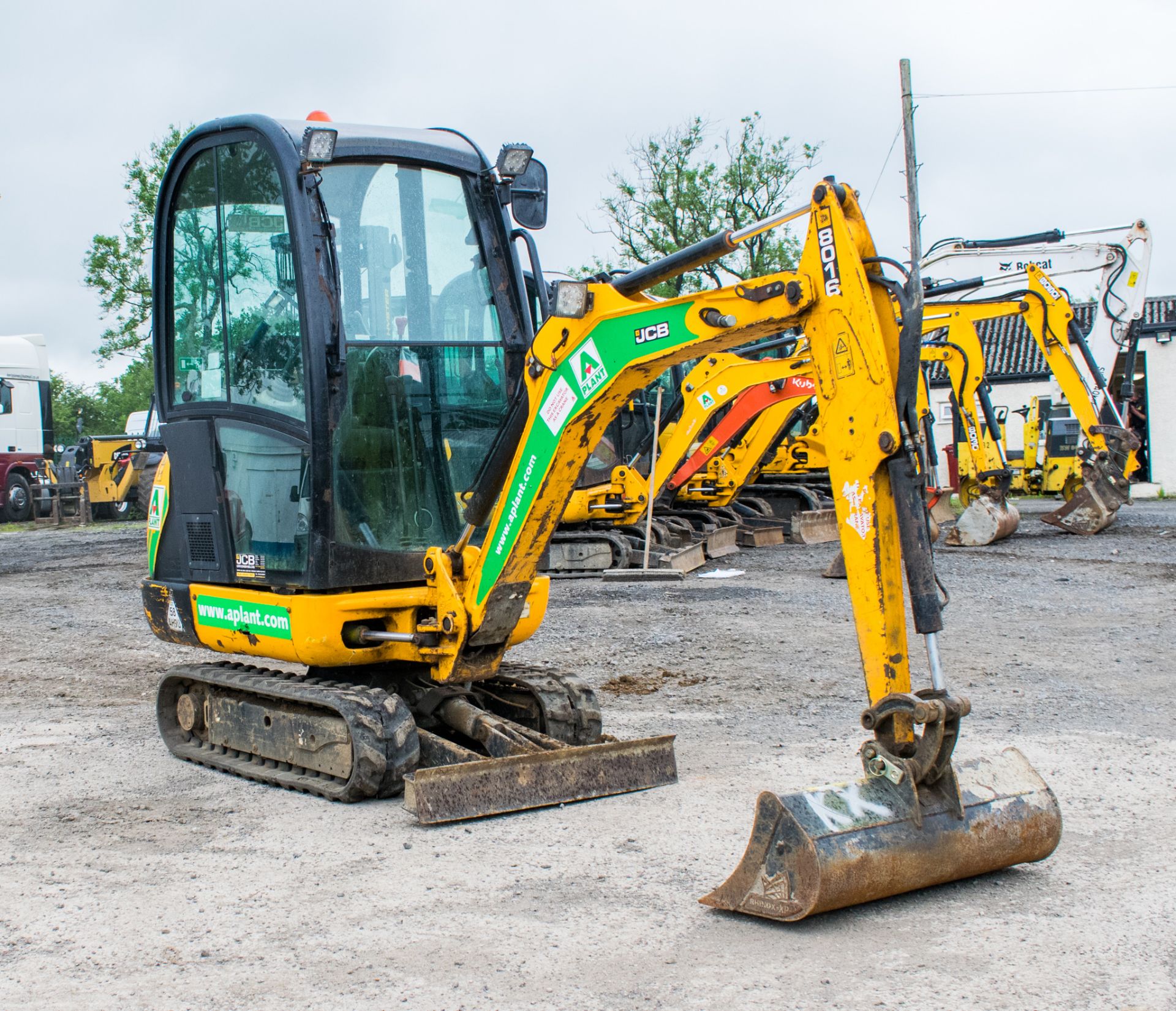 JCB 8016 1.5 tonne rubber tracked mini excavator Year: 2013 S/N: 2071419 Recorded Hours: 1950 - Image 2 of 18