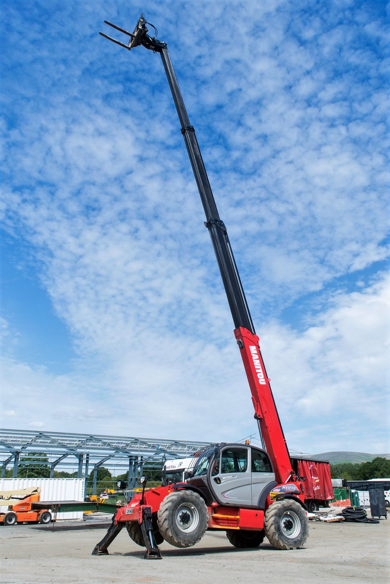 Manitou MT1840 18 metre telescopic handler Year: 2014 S/N: 942505 Recorded Hours: 3106 c/w side - Bild 9 aus 23