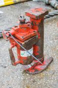 Hydraulic toe jack A520900