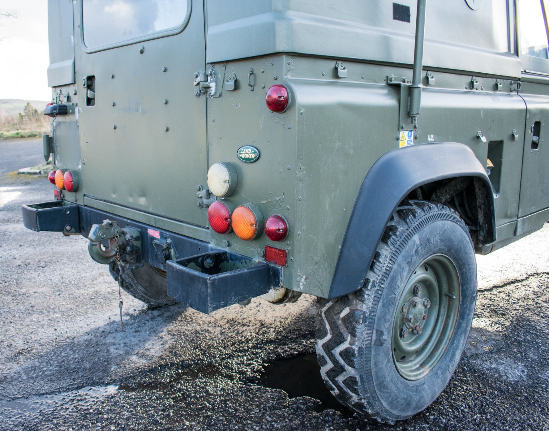 Land Rover Defender 90 Wolf 300 TDI 4wd TUL hard top utility vehicle (EX MOD) Date into Service: - Image 12 of 27