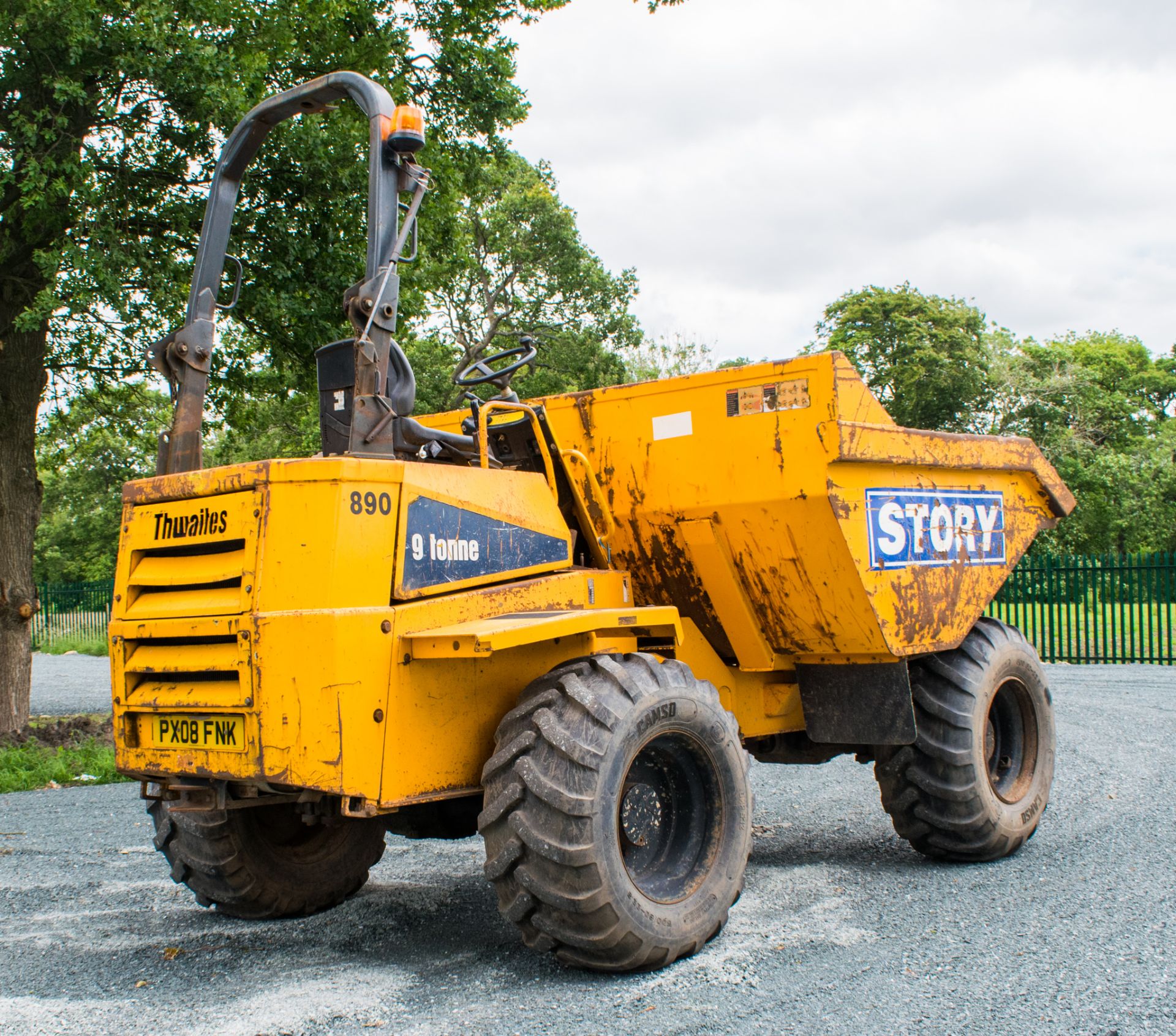 Thwaites 9 tonne straight skip dumper Year: 2008 S/N: 6982 Recorded Hours: 4104 Reg: PX08 FNK 890 - Image 3 of 18