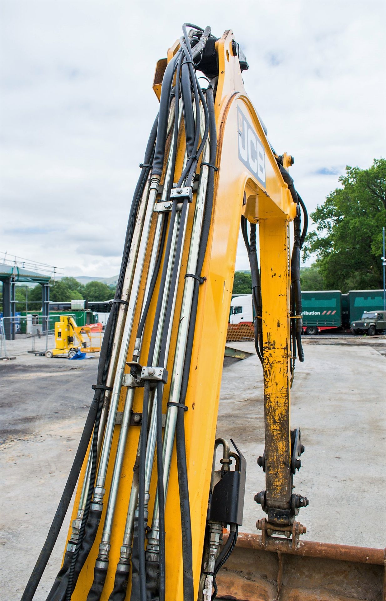 JCB 8085 Eco ZTS 8.5 tonne rubber tracked excavator Year: 2013 S/N: 1073077 Recorded Hours: 93412 ( - Image 19 of 24