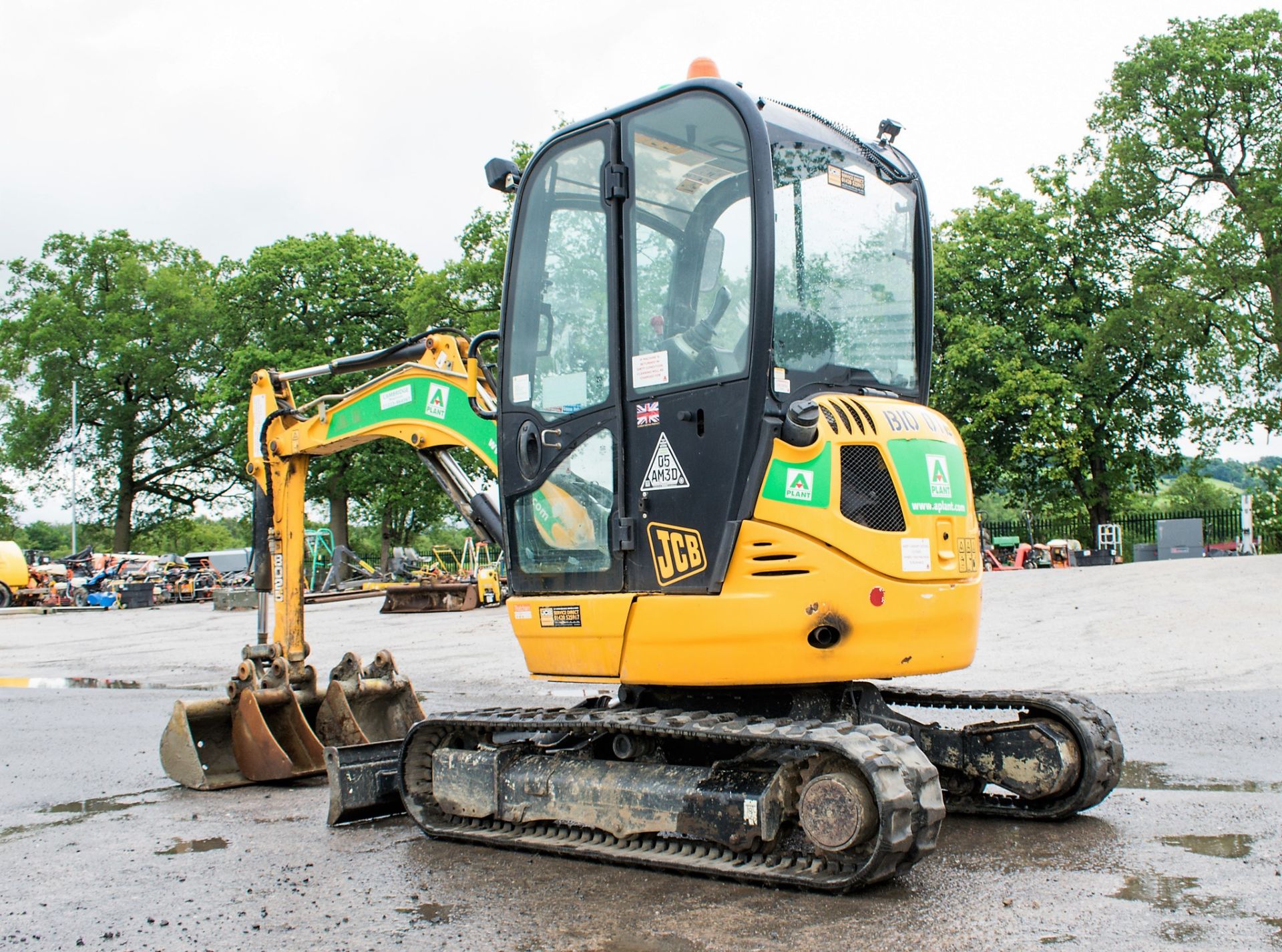 JCB 8025 ZTS 2.5 tonne rubber tracked mini excavator Year: 2015 S/N: 2226843 Recorded Hours: 1146 - Image 3 of 23