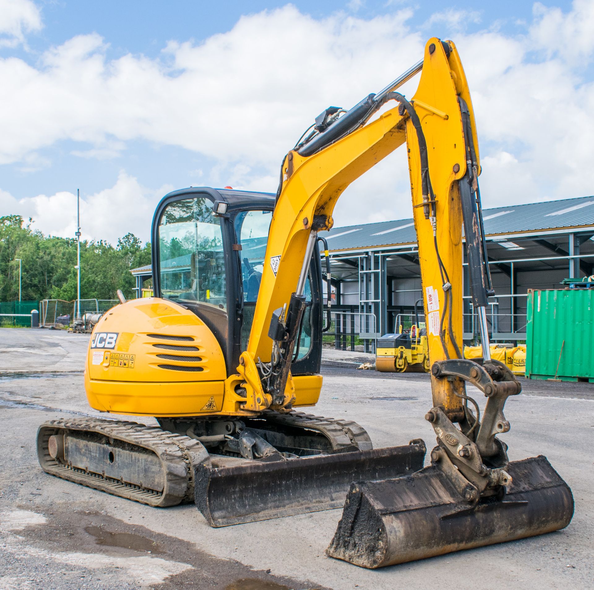 JCB 8050 RTS 5 tonne rubber tracked excavator Year: 2013  S/N: 60452 Recorded Hours: 3093 piped, - Image 2 of 18