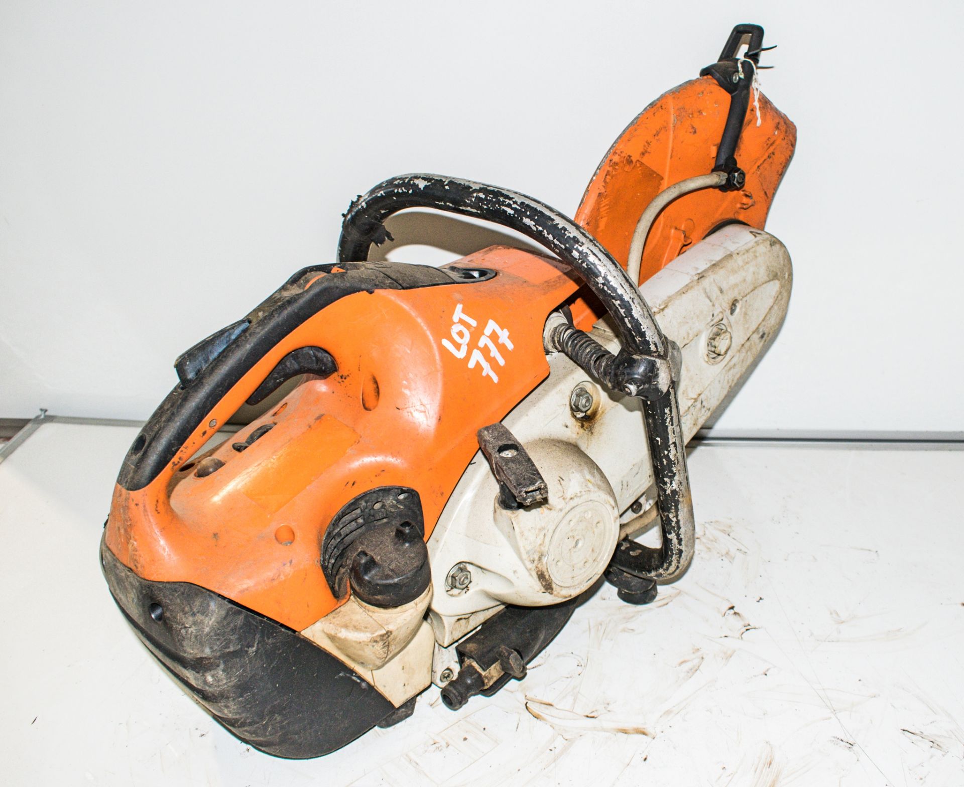 Stihl TS410 petrol driven cut off saw A667521 - Image 2 of 2