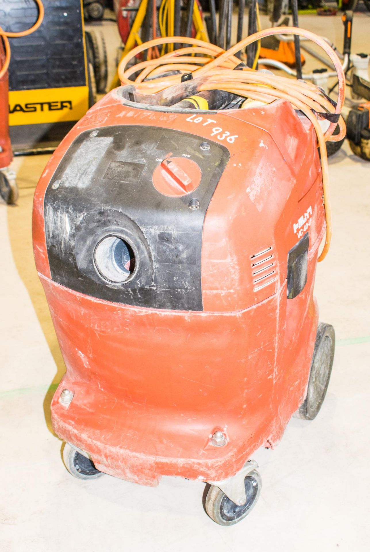 Hilti DC40-U 110v vacuum cleaner A617449