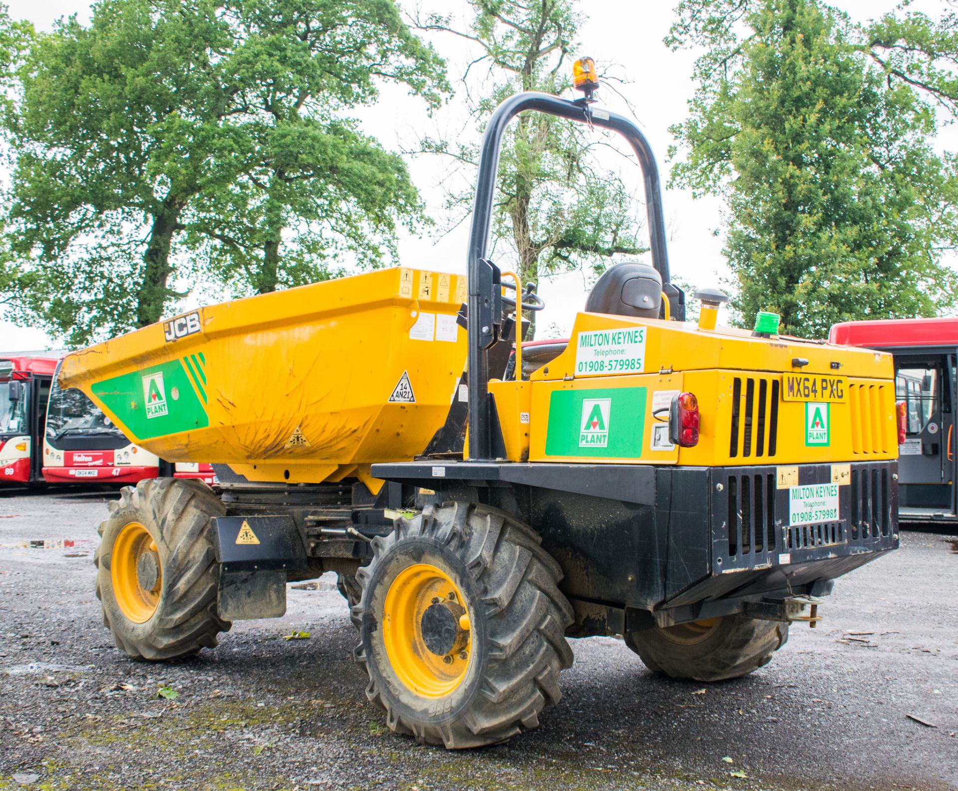 JCB 6 tonne swivel skip dumper Registration Number: MX64 PXG Year: 2015 S/N: RL8817 Recorded - Image 4 of 16