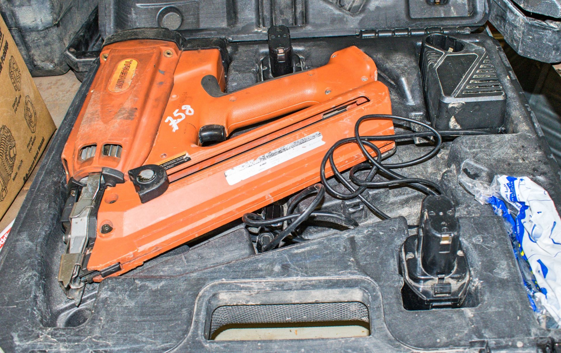 Universal nail gun c/w 2 - batteries, charger & carry case HS 18250