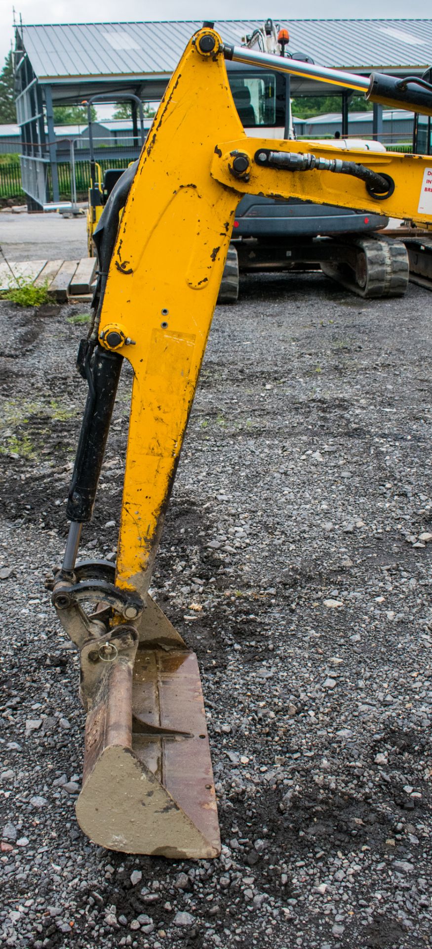 JCB 8016 1.5 tonne rubber tracked mini excavator Year: 2013 S/N: 2071311 Recorded Hours: 1736 blade, - Image 12 of 18