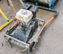 Petrol driven concrete screed drive unit A625296