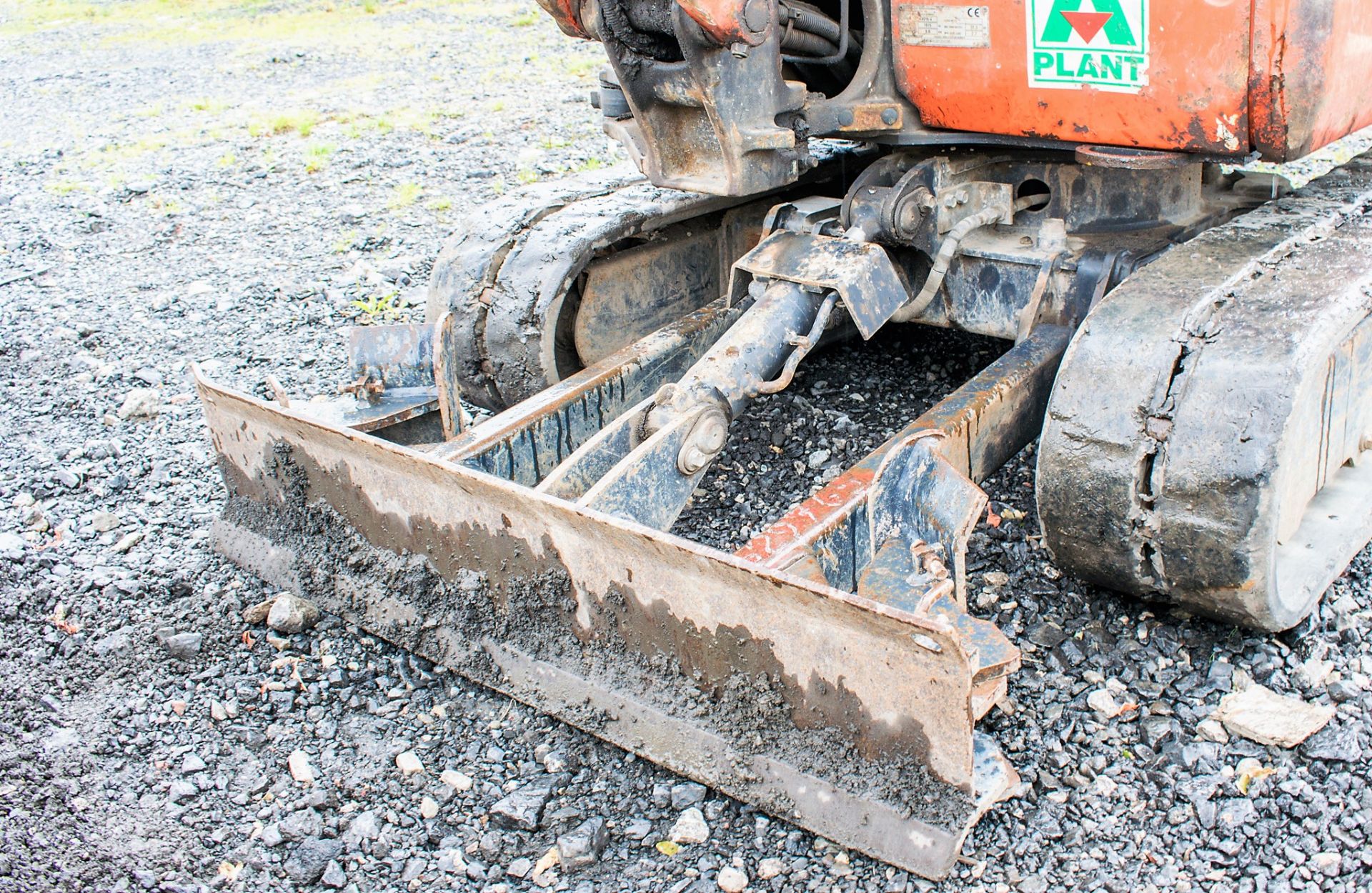 Kubota KX016-4 1.6 tonne rubber tracked mini excavator Year: 2014 S/N: 57528 Recorded Hours: 2621 - Image 13 of 19