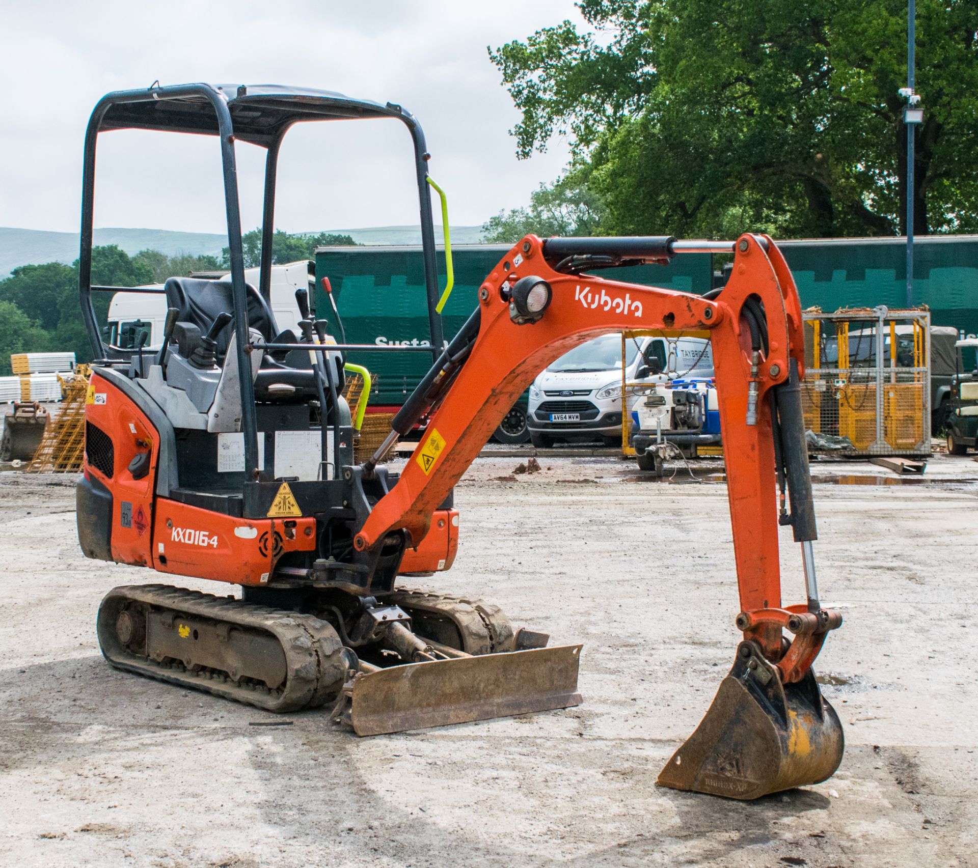 Kubota KX016-4 1.5 tonne rubber tracked mini excavator  Year: 2014 S/N: 57574 Recorded hours: 1499 - Image 2 of 17