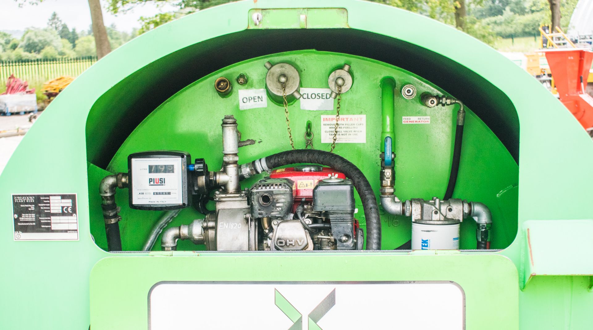 Cross Plant 2500 litre fast tow bunded fuel bowser Year: 2016 c/w petrol pump, delivery hose, - Image 2 of 2