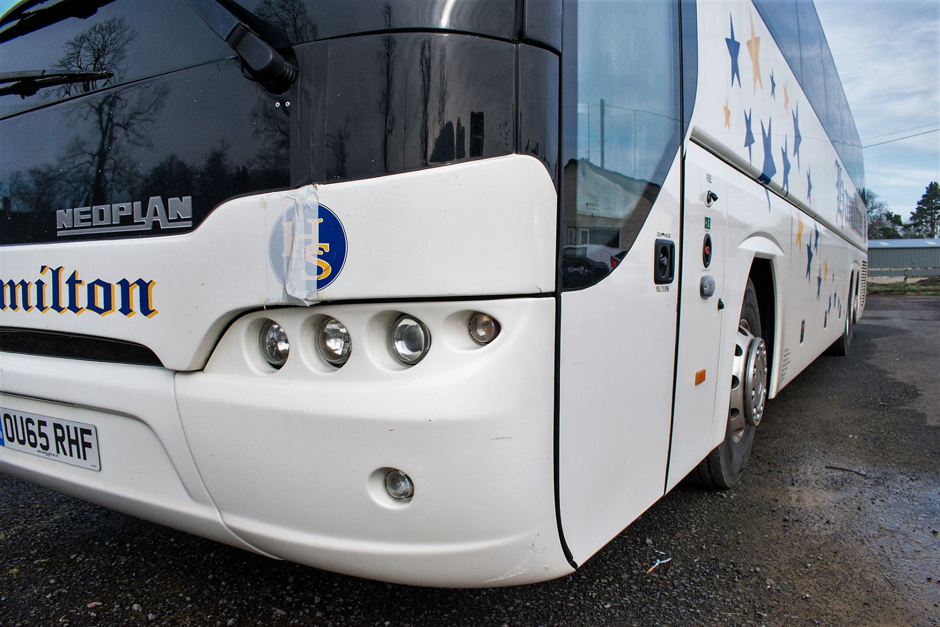 Neoplan Tourliner L 61 seat luxury coach Registration Number: OU65 RHF Date of Registration: 02/09/ - Image 7 of 16