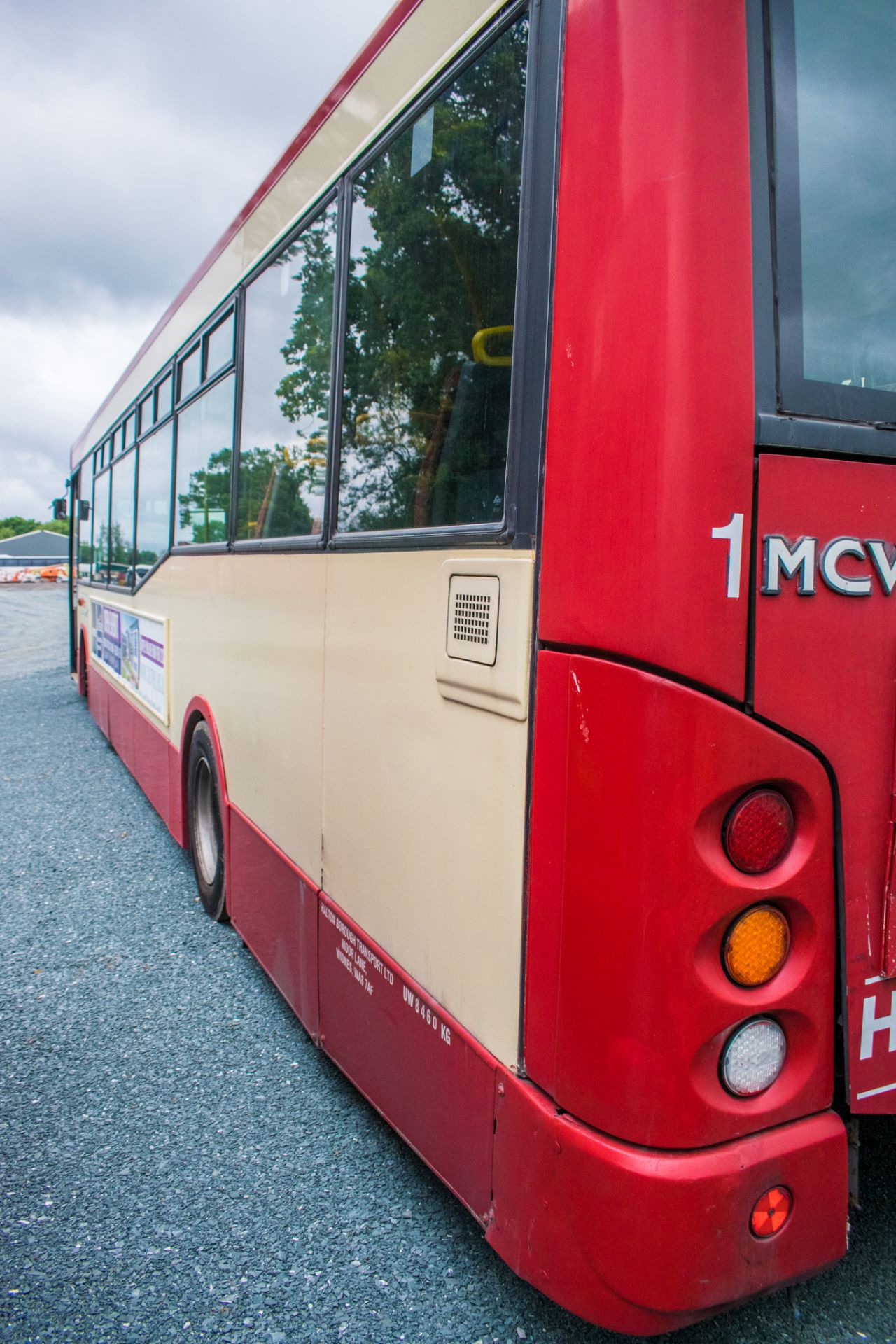 Alexander Dennis Enviro 200 40 seat single deck service bus Registration Number: AE57 FAJ Date of - Image 5 of 8