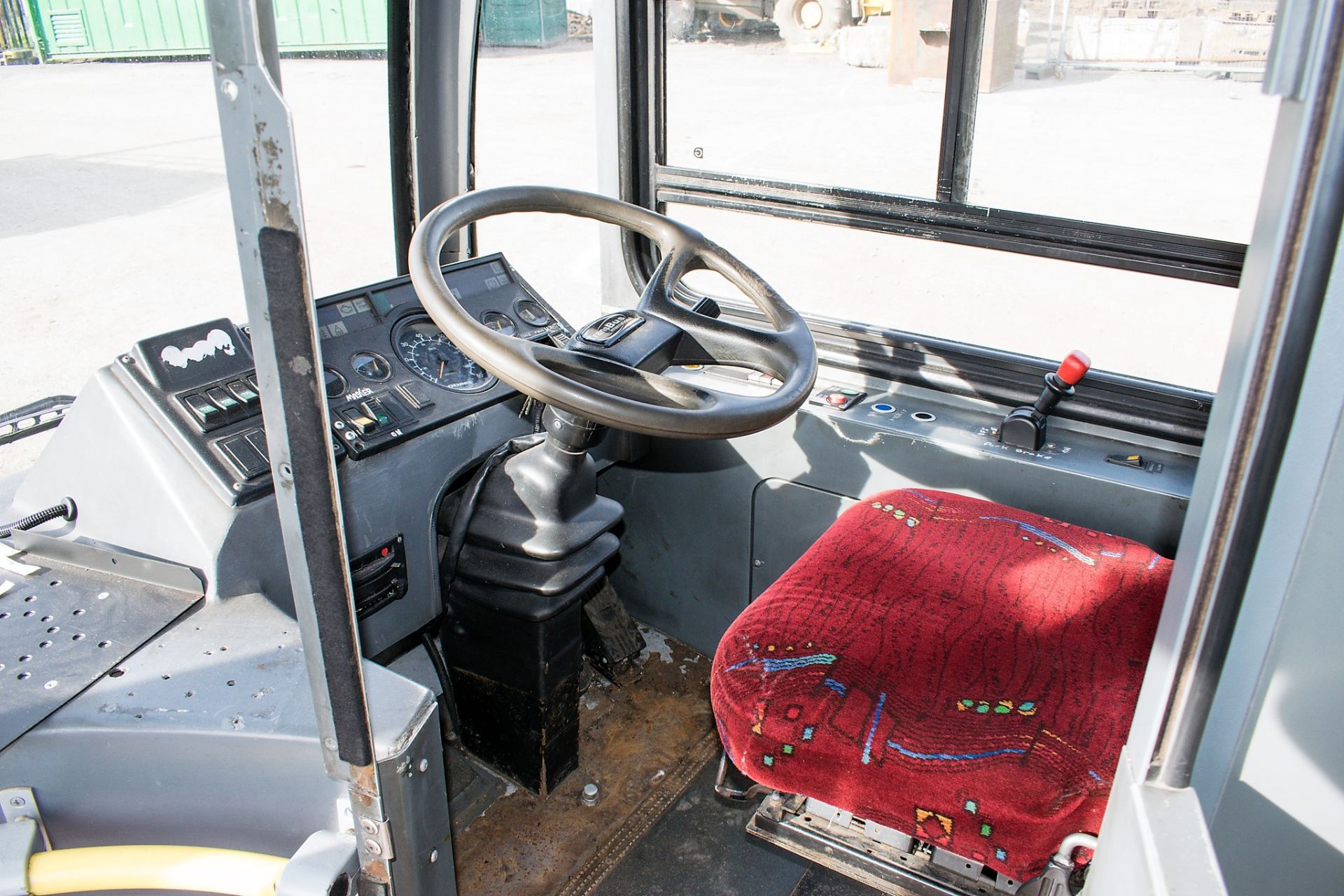 Dennis Super Dart 43 seat single deck service bus Registration Number: PN05 SYJ Date of - Image 13 of 14