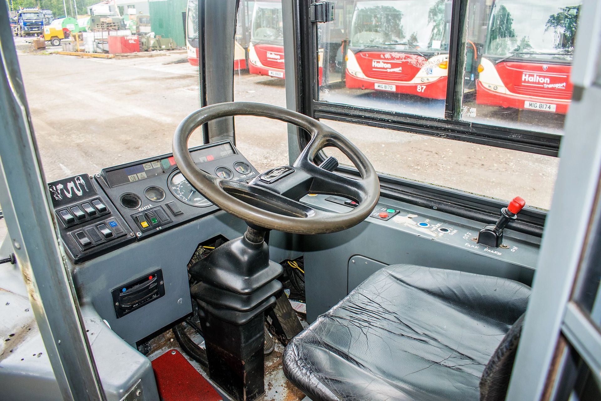 Dennis Super Dart 43 seat single deck service bus Registration Number: DK04 MKF Date of - Image 13 of 14