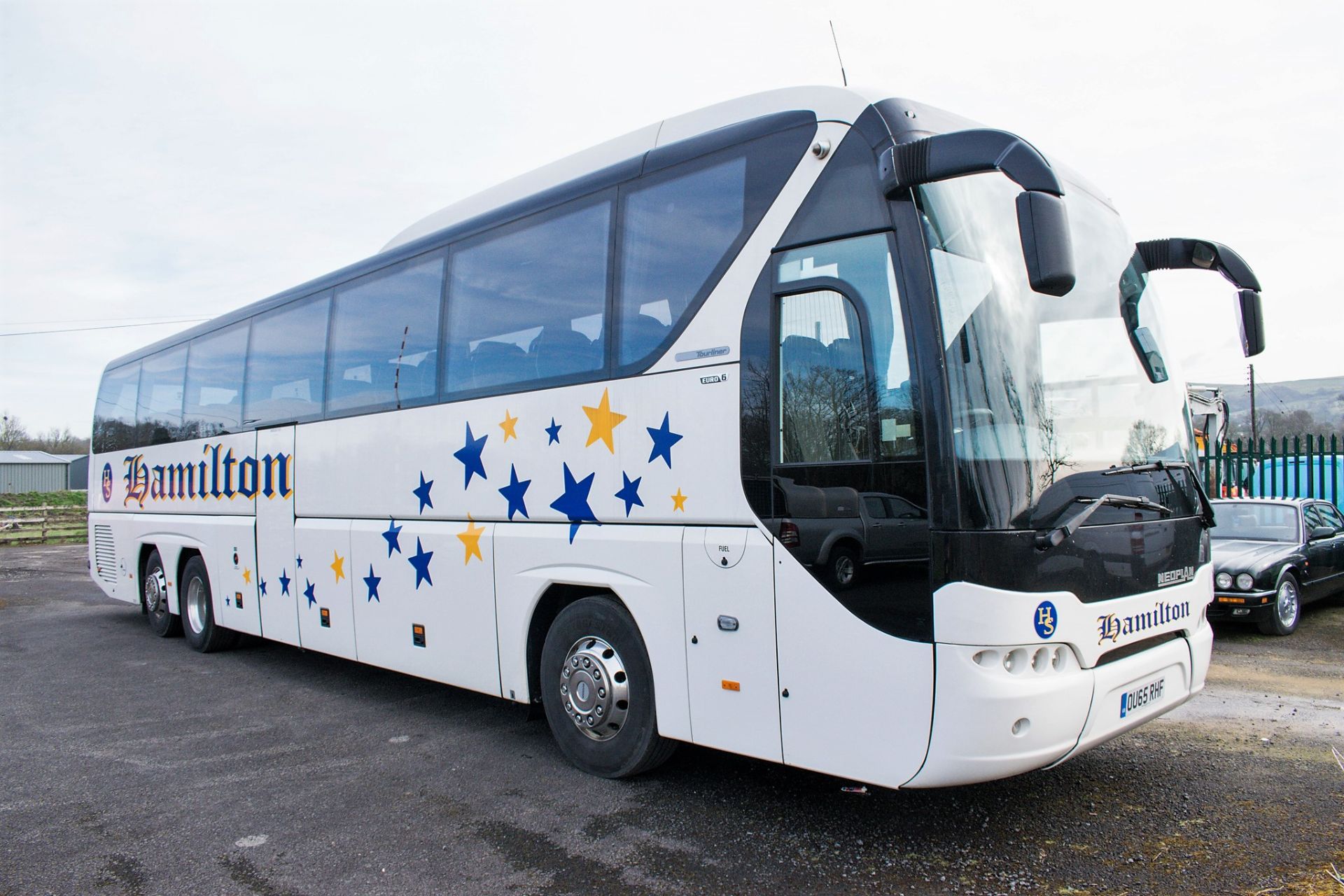 Neoplan Tourliner L 61 seat luxury coach Registration Number: OU65 RHF Date of Registration: 02/09/ - Image 2 of 16