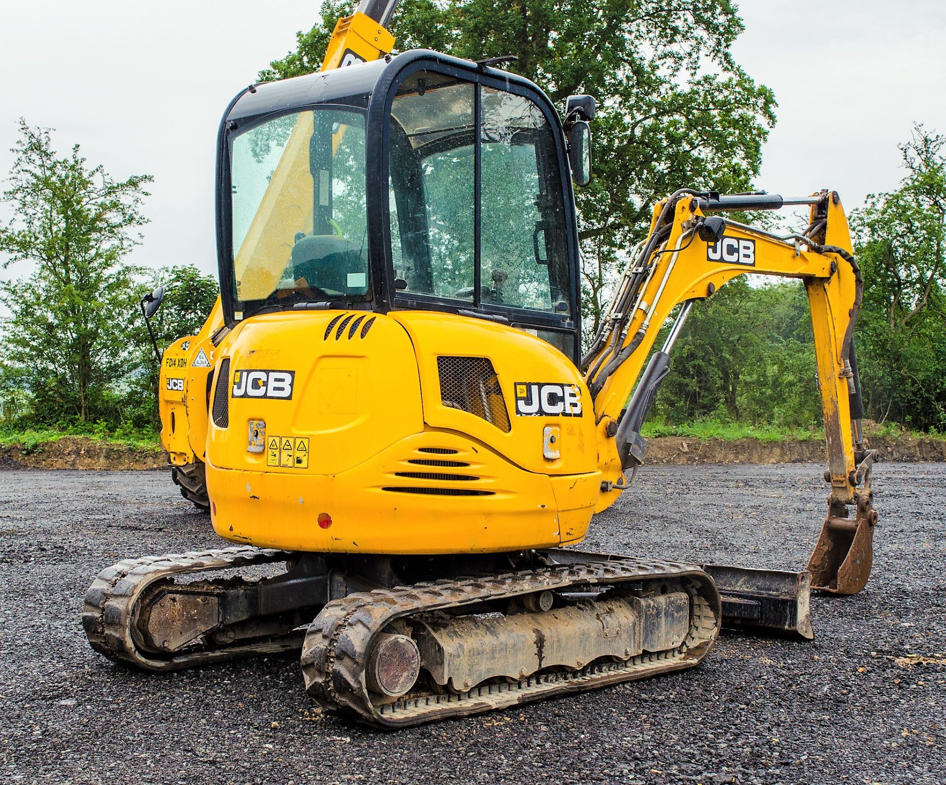 JCB 8030 3 tonne rubber tracked mini excavator Year: 2012 S/N: 2021567 Recorded Hours: 3523 blade, - Image 3 of 21