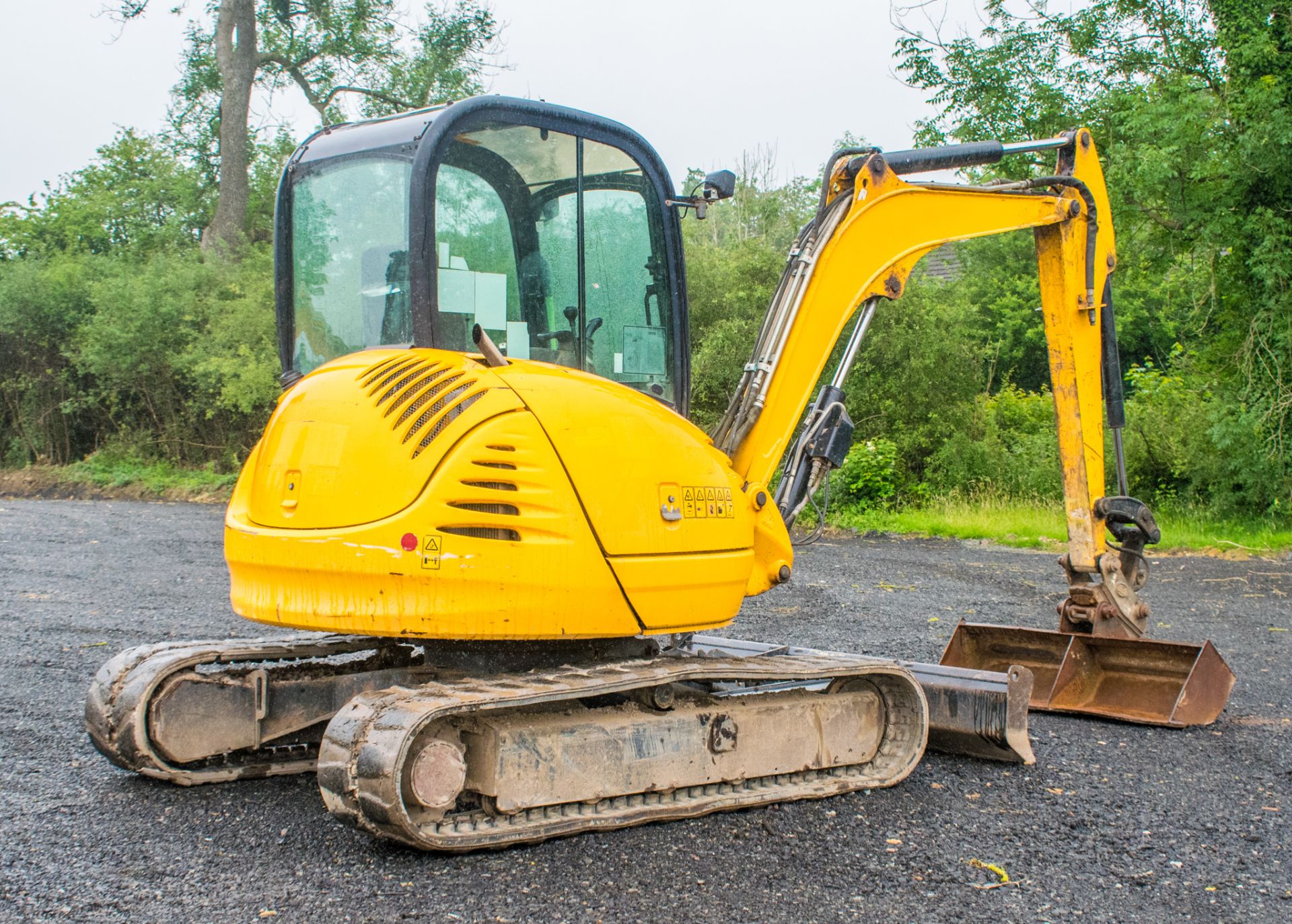 JCB 8050 RTS 5 tonne rubber tracked excavator Year: 2013 S/N: 741918 Recorded Hours: 3892 Piped, - Image 3 of 21