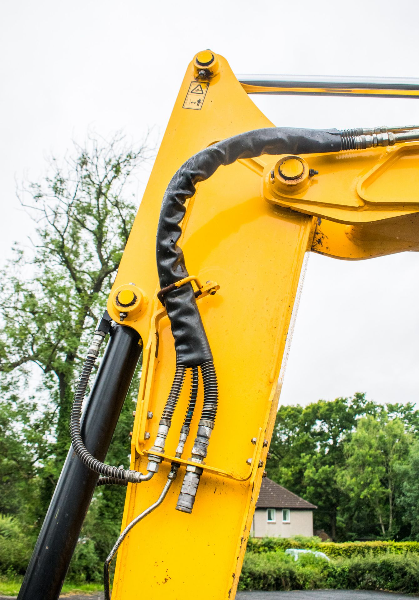 JCB 85 Z-1 8 tonne rubber tracked excavator Year: 2016 S/N:2500941 Recorded Hours: 2776 piped, - Image 30 of 44