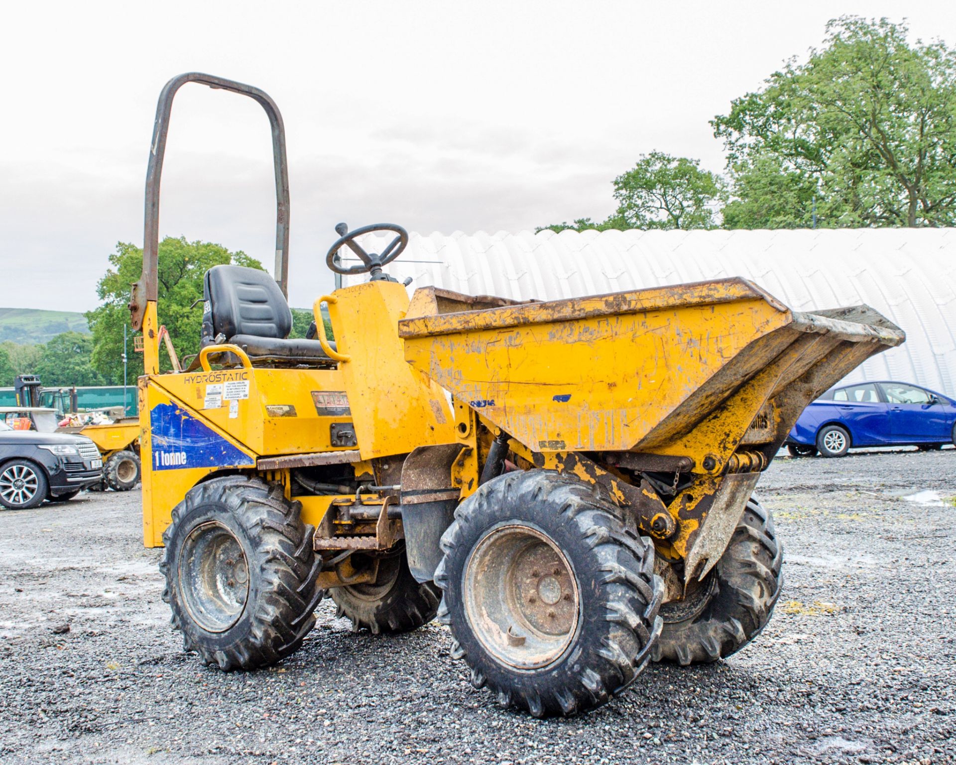 Thwaites 1 tonne hydrostatic dumper Year: 2006 S/N: 605A9416 Recorded Hours: 3065 220E0049 - Image 2 of 19