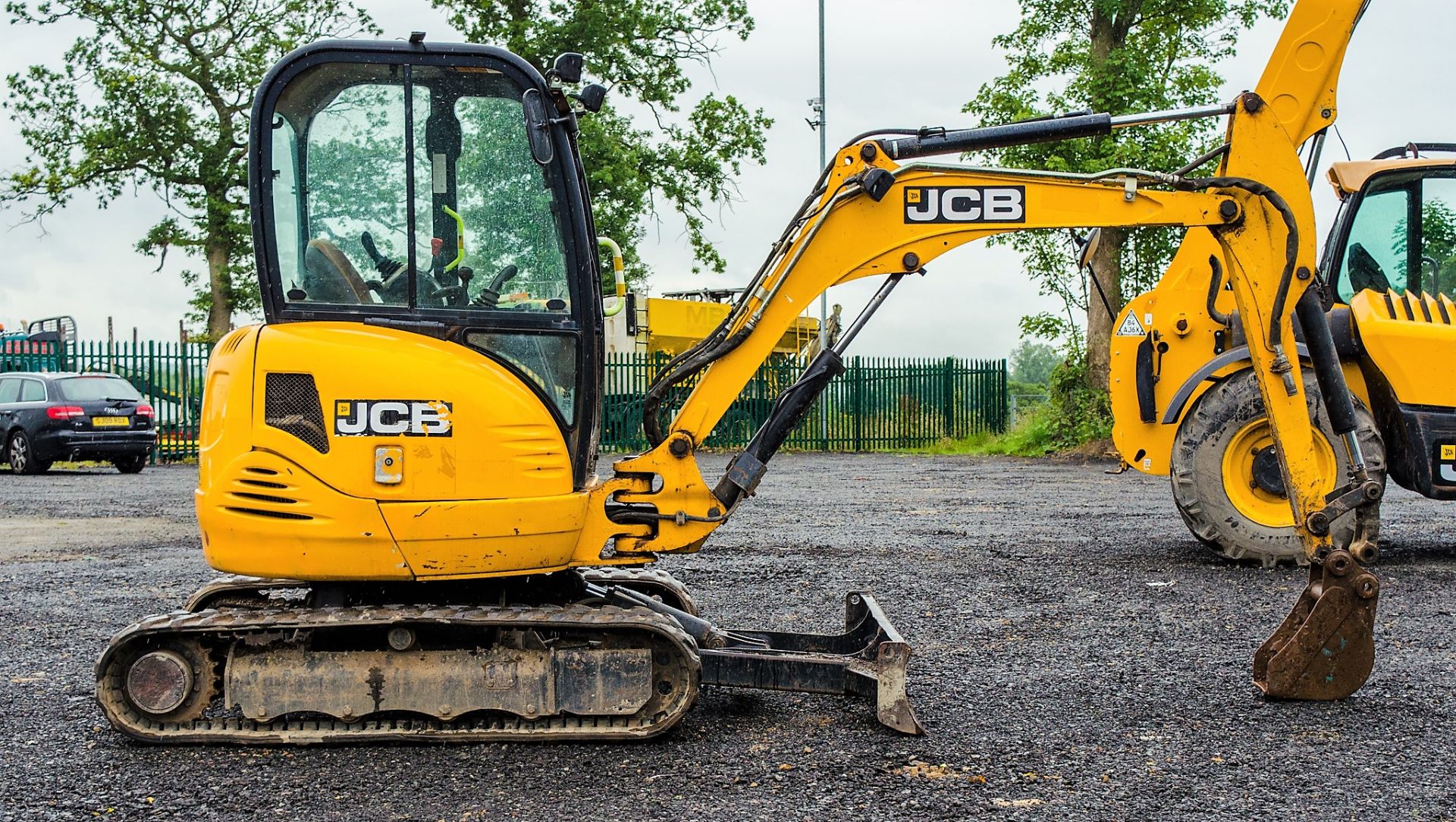 JCB 8030 3 tonne rubber tracked mini excavator Year: 2012 S/N: 2021567 Recorded Hours: 3523 blade, - Image 7 of 21
