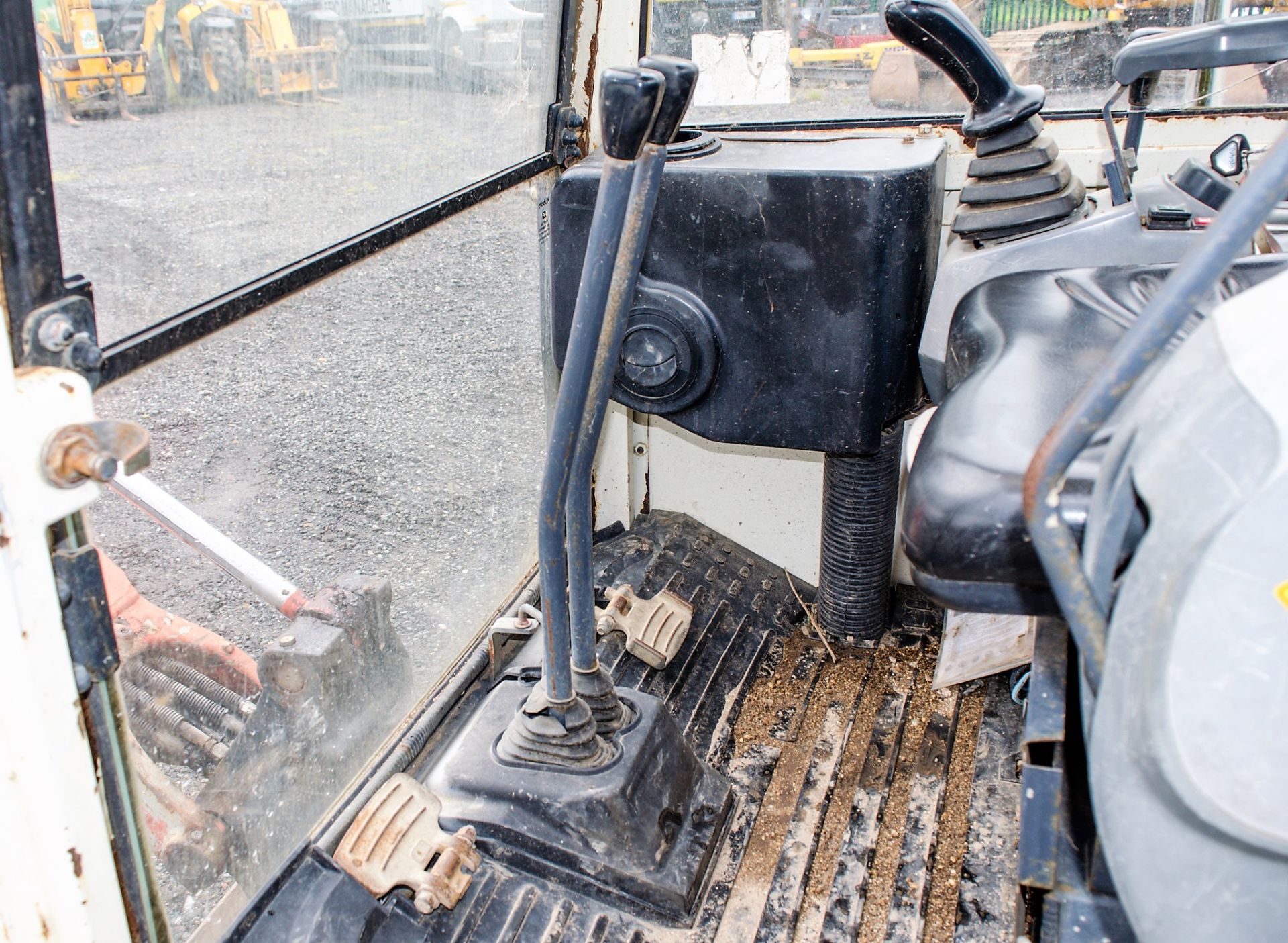 Kubota KX36-3 1.5 tonne rubber tracked mini excavator Year: S/N: 5528 blade, piped & 3 buckets - Image 17 of 18