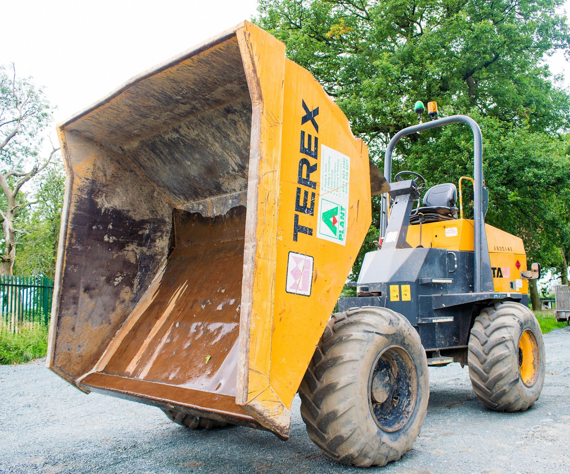 Terex TA9 9 tonne straight skip dumper Reg No: Q603 WGF   c/w V5 Road Reg Certificate Year: 2014 S/ - Image 9 of 21