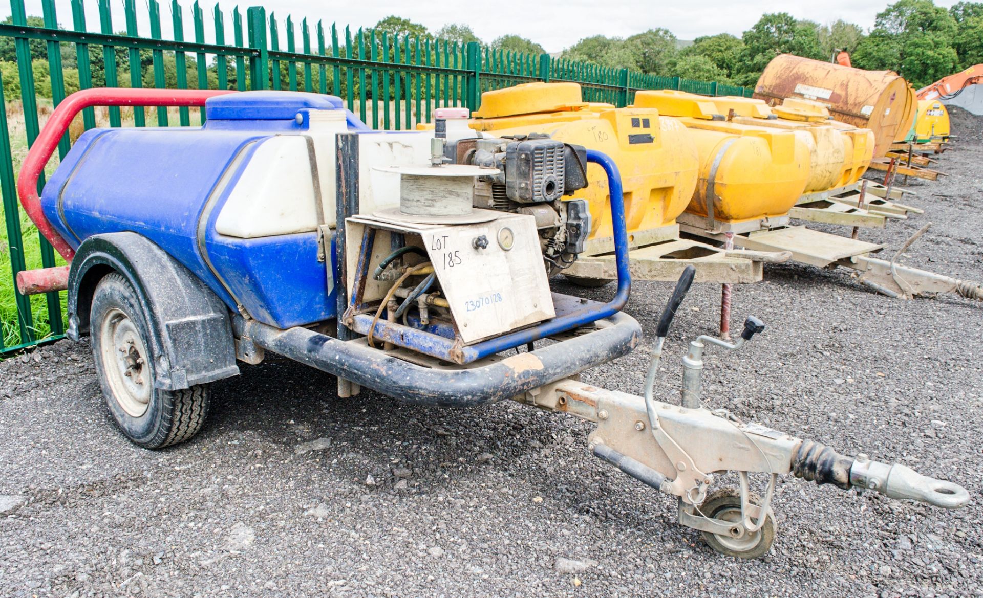 Fast tow diesel driven pressure washer bowser 23070128