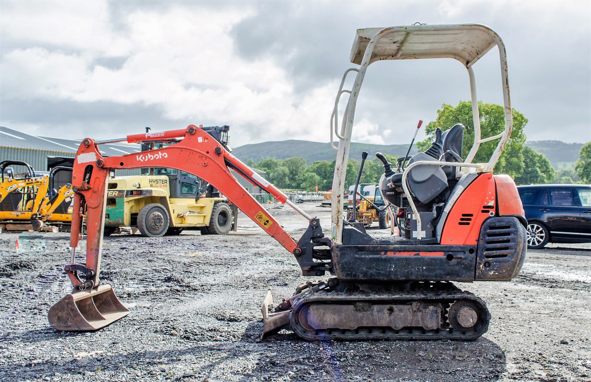 Kubota KX36-3 1.5 tonne rubber tracked excavator Year: 2005 S/N: 56816 Recorded Hours: 3559 blade, - Image 7 of 21