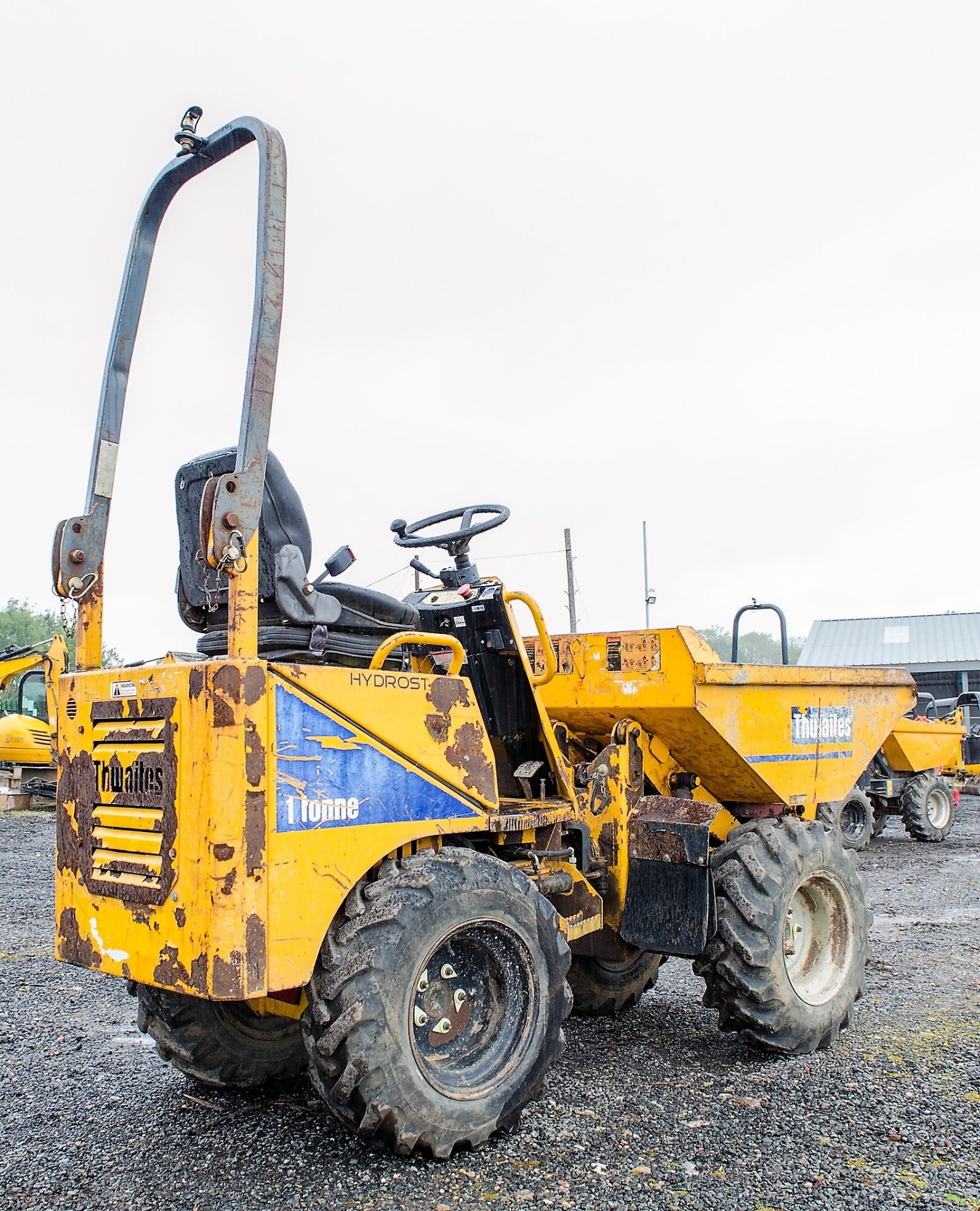 Thwaites 1 tonne hydrostatic hi-tip dumper Year: 2005 S/N: 504A8515 Recorded Hours: 2518 220E0058 - Image 4 of 19