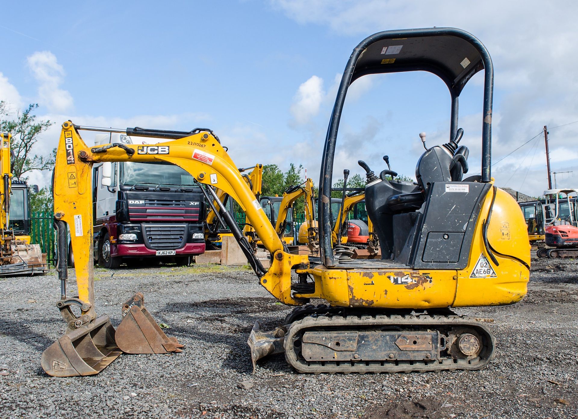 JCB 8014 CTS 1.5 tonne rubber tracked mini excavator Year: 2011 S/N: 1627296 Recorded Hours: 1655 - Image 7 of 19