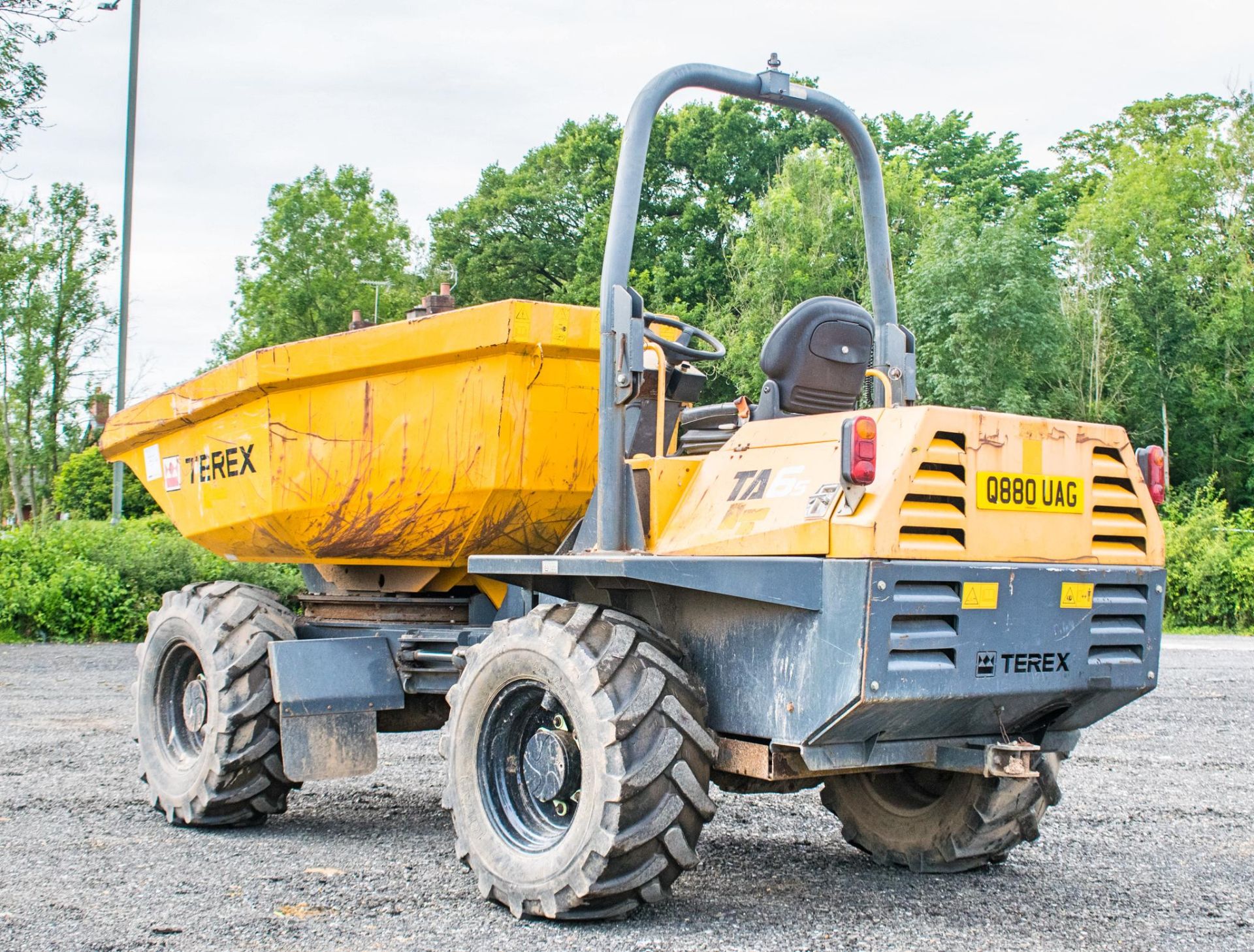 Terex 6 tonne swivel skip dumper Reg No: Q880 WAG   c/w V5 Road Reg Certificate Year: 2013 S/N: - Image 4 of 19