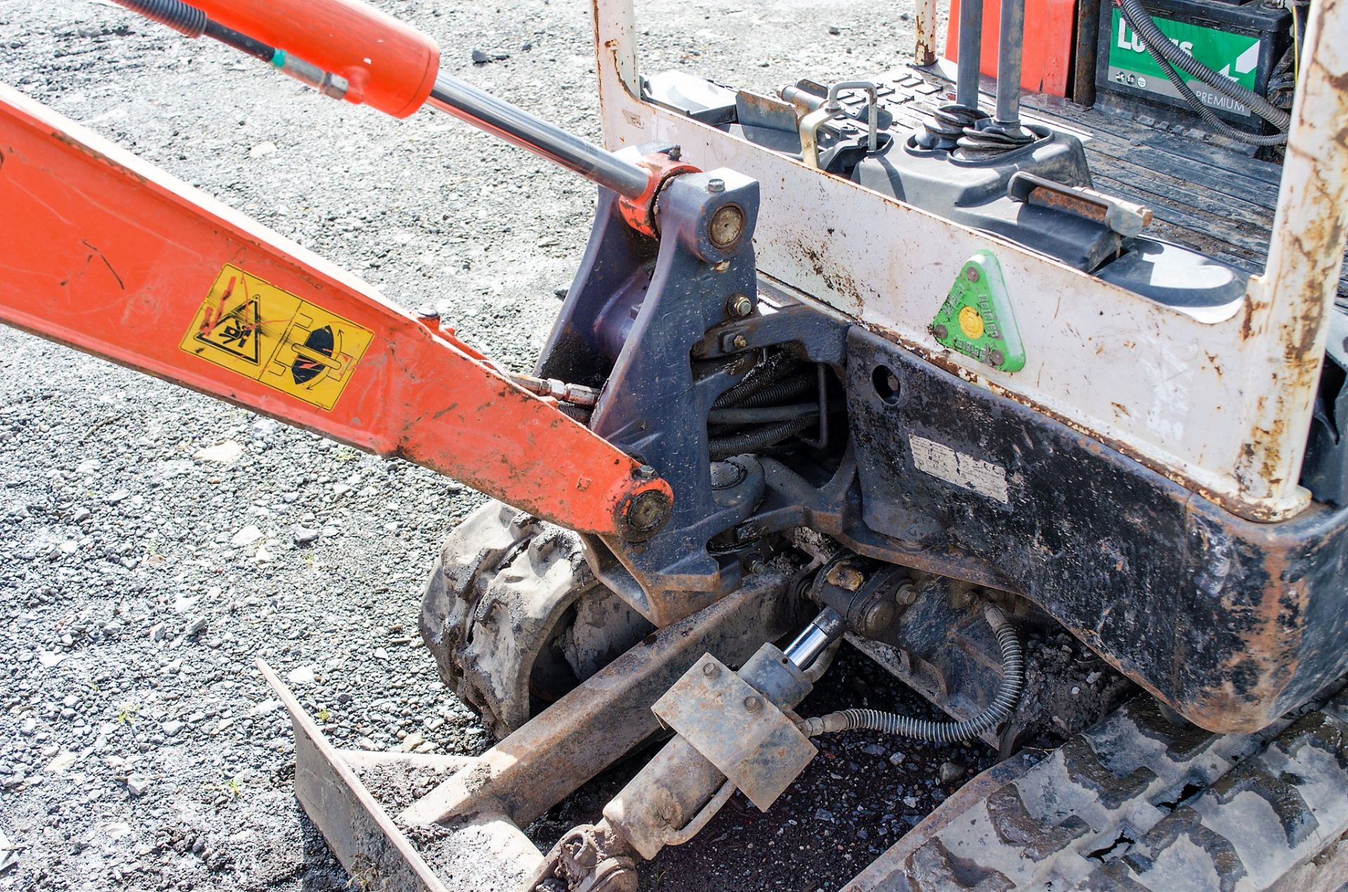 Kubota KX36-3 1.5 tonne rubber tracked excavator Year: 2005 S/N: 56816 Recorded Hours: 3559 blade, - Image 14 of 21