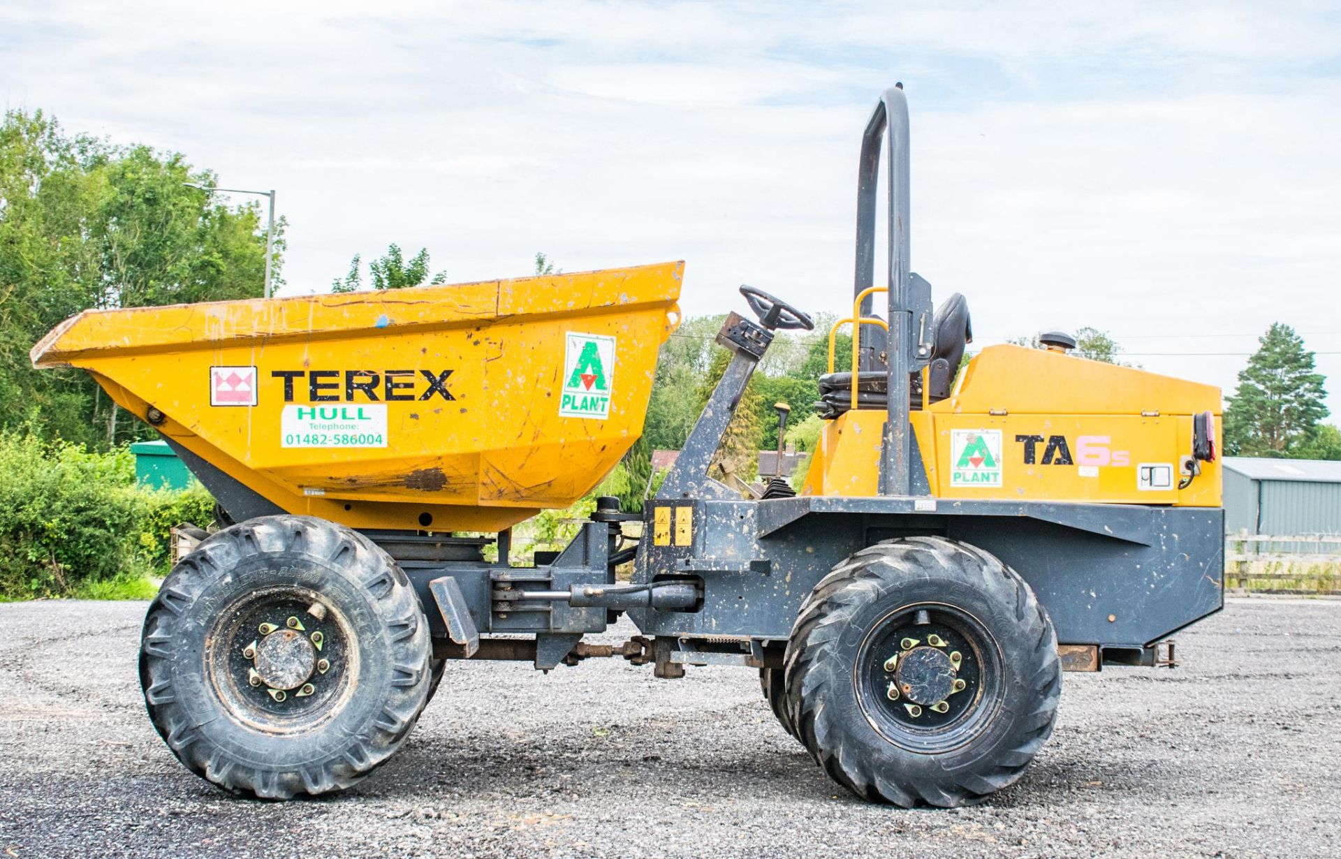 Terex TA6s 6 tonne straight skip dumper Reg No: Q294 EGU   c/w V5 Road Reg Certificate Year: 2014 - Image 8 of 18