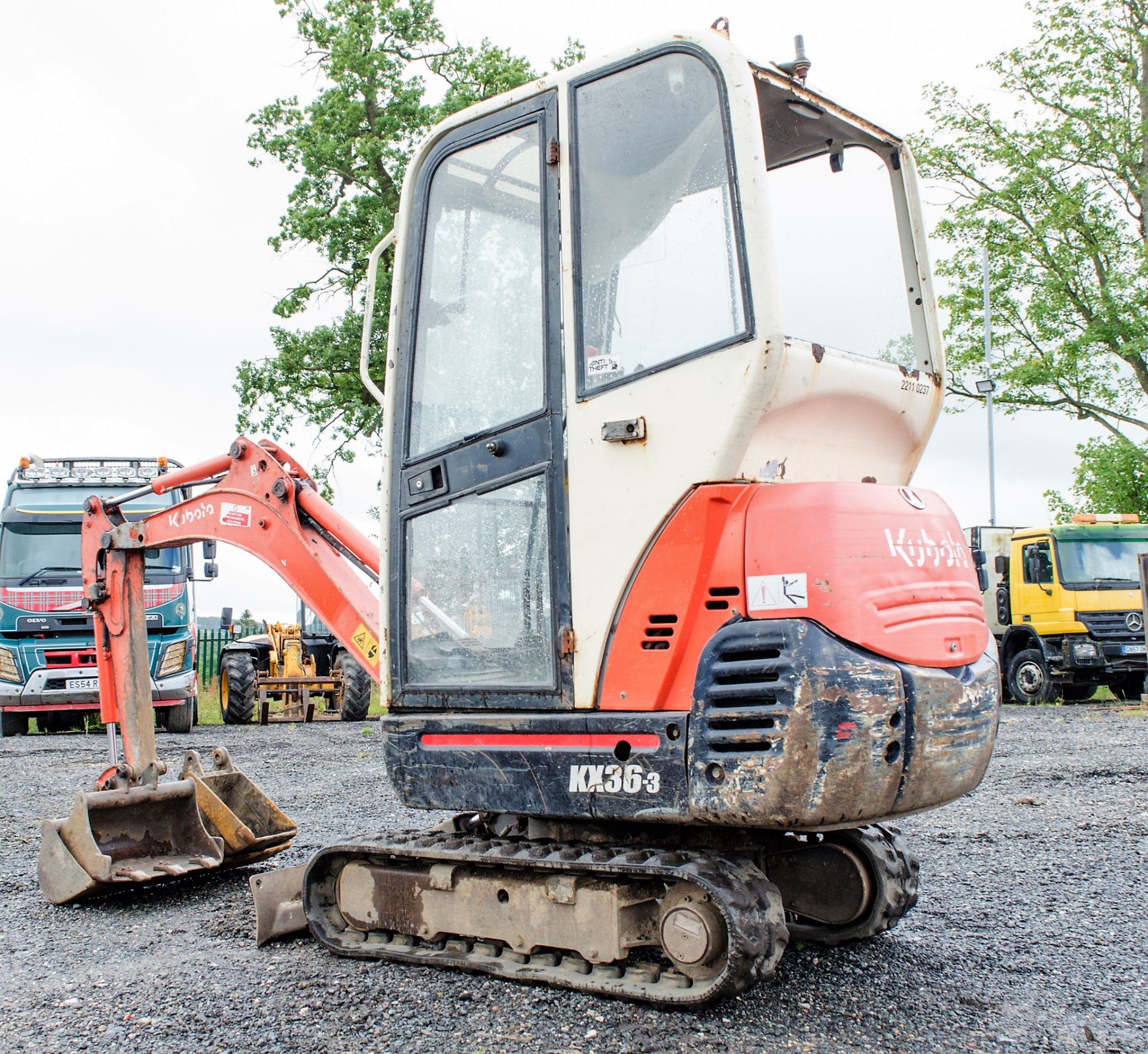 Kubota KX36-3 1.5 tonne rubber tracked mini excavator Year: S/N: 5528 blade, piped & 3 buckets - Image 4 of 18