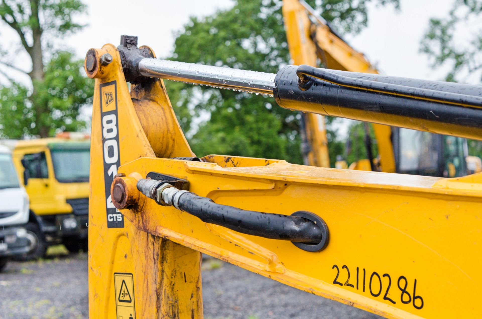 JCB 8014 CTS 1.5 tonne rubber tracked mini excavator Year: 2014 S/N: 2070464 Recorded Hours: 1102 - Image 13 of 20