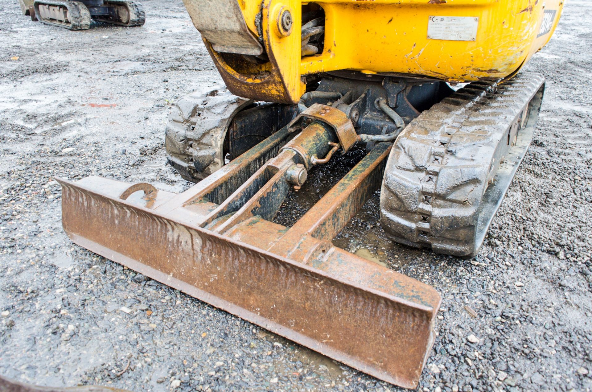 JCB 8014 CTS 1.5 tonne rubber tracked mini excavator Year: 2014 S/N: 2070507 Recorded Hours: 1678 - Image 11 of 19