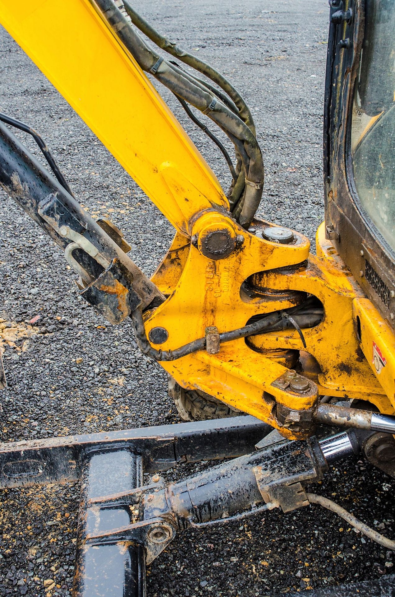 JCB 8030 3 tonne rubber tracked mini excavator Year: 2012 S/N: 2021567 Recorded Hours: 3523 blade, - Image 15 of 21