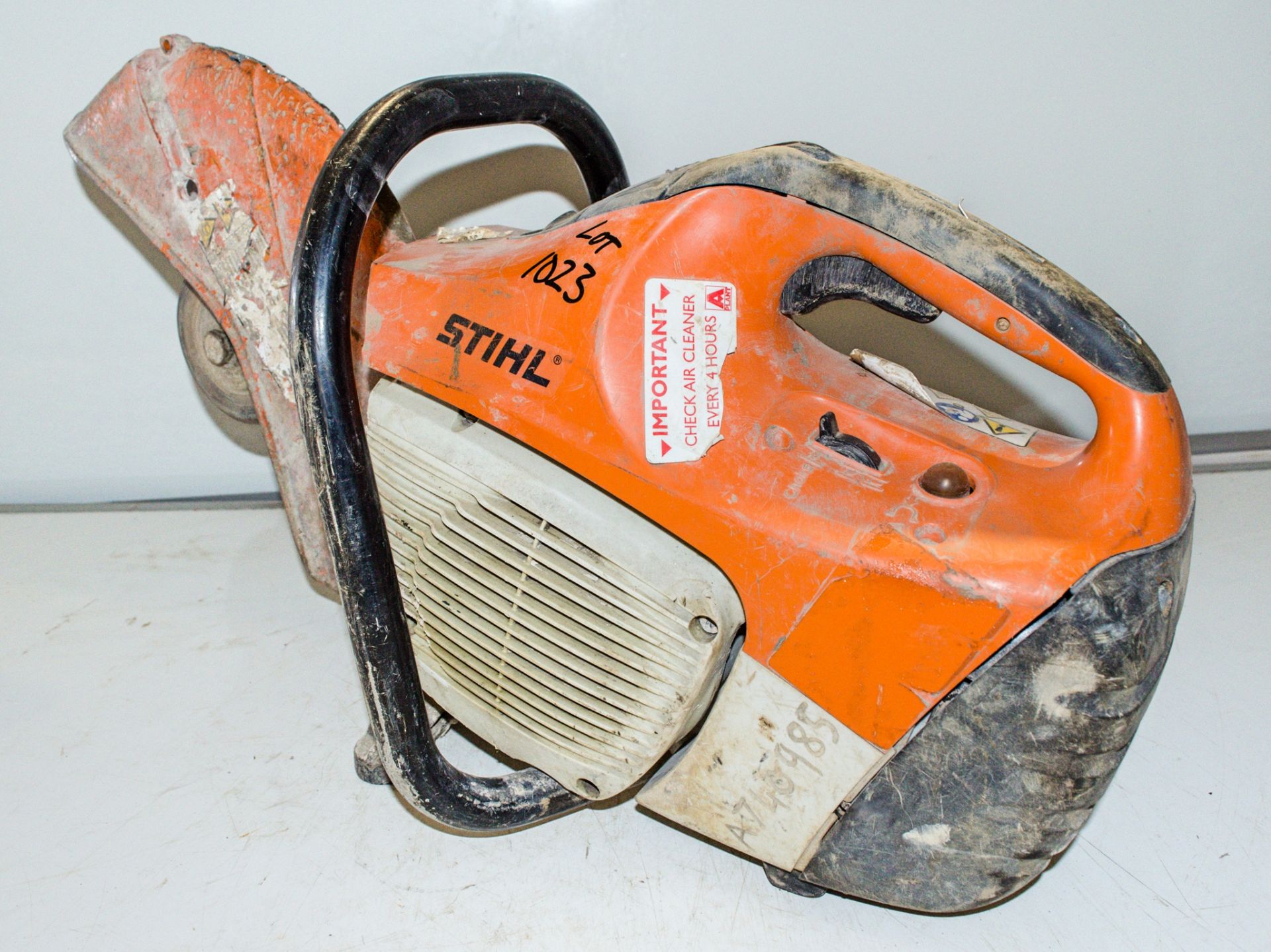 Stihl TS410 petrol driven cut off saw A740985 - Image 2 of 2