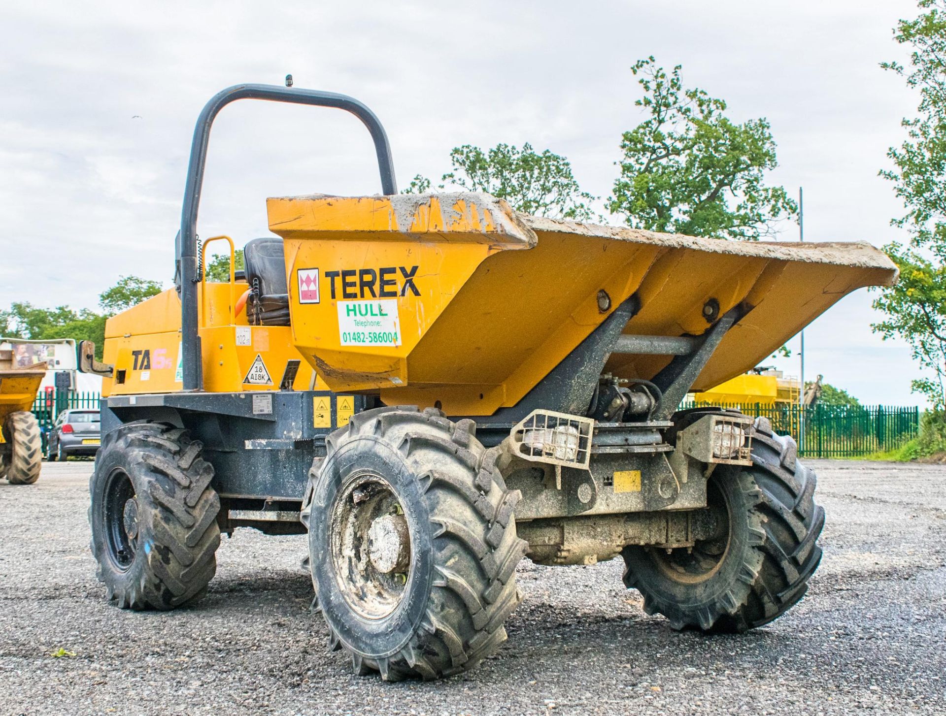 Terex TA6s 6 tonne straight skip dumper Reg No: Q294 EGU   c/w V5 Road Reg Certificate Year: 2014 - Image 2 of 18