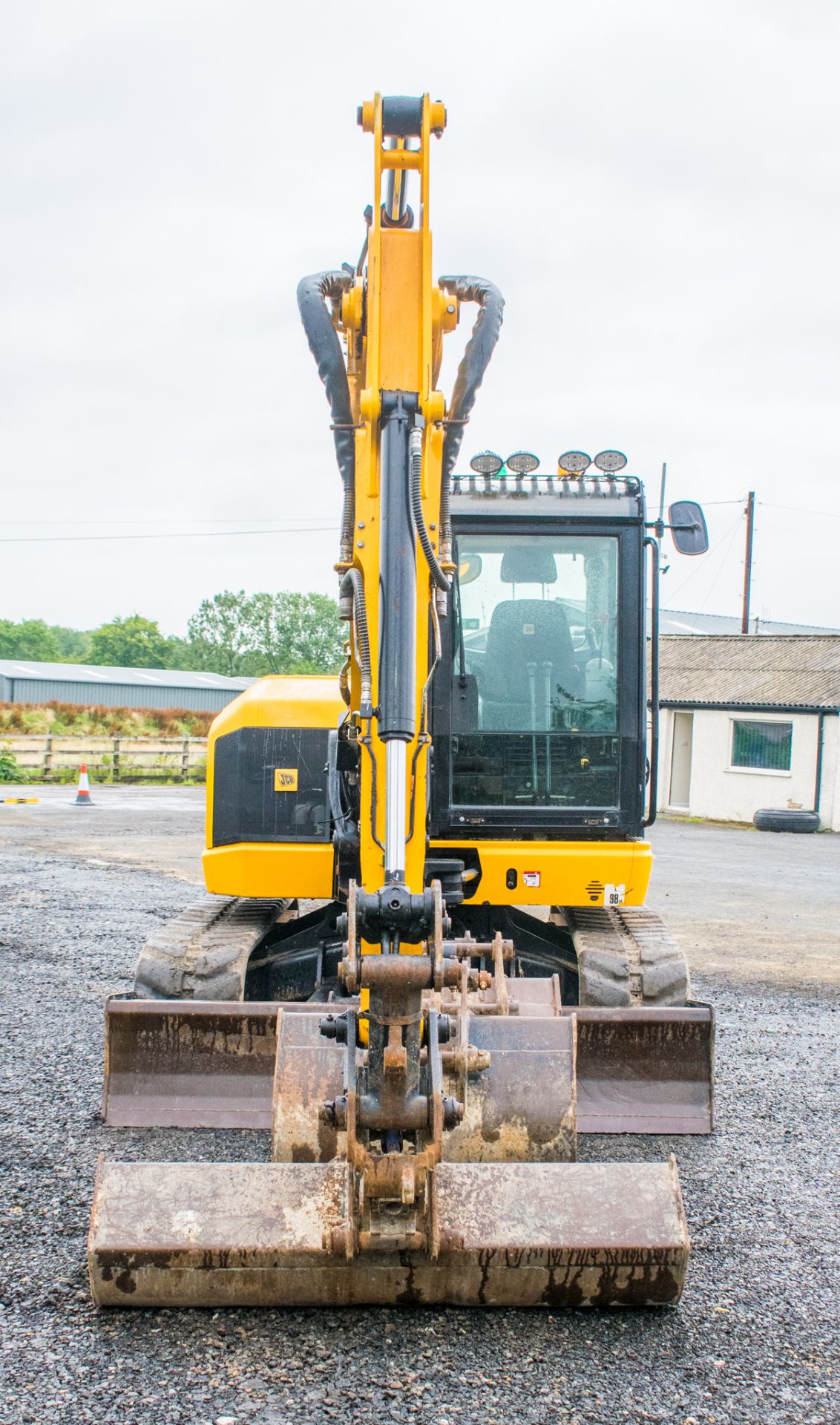 JCB 85 Z-1 8 tonne rubber tracked excavator Year: 2016 S/N:2500941 Recorded Hours: 2776 piped, - Image 9 of 44