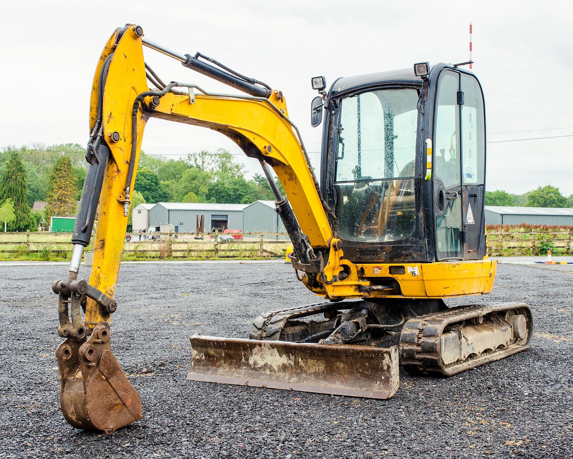 JCB 8030 3 tonne rubber tracked mini excavator Year: 2012 S/N: 2021567 Recorded Hours: 3523 blade,